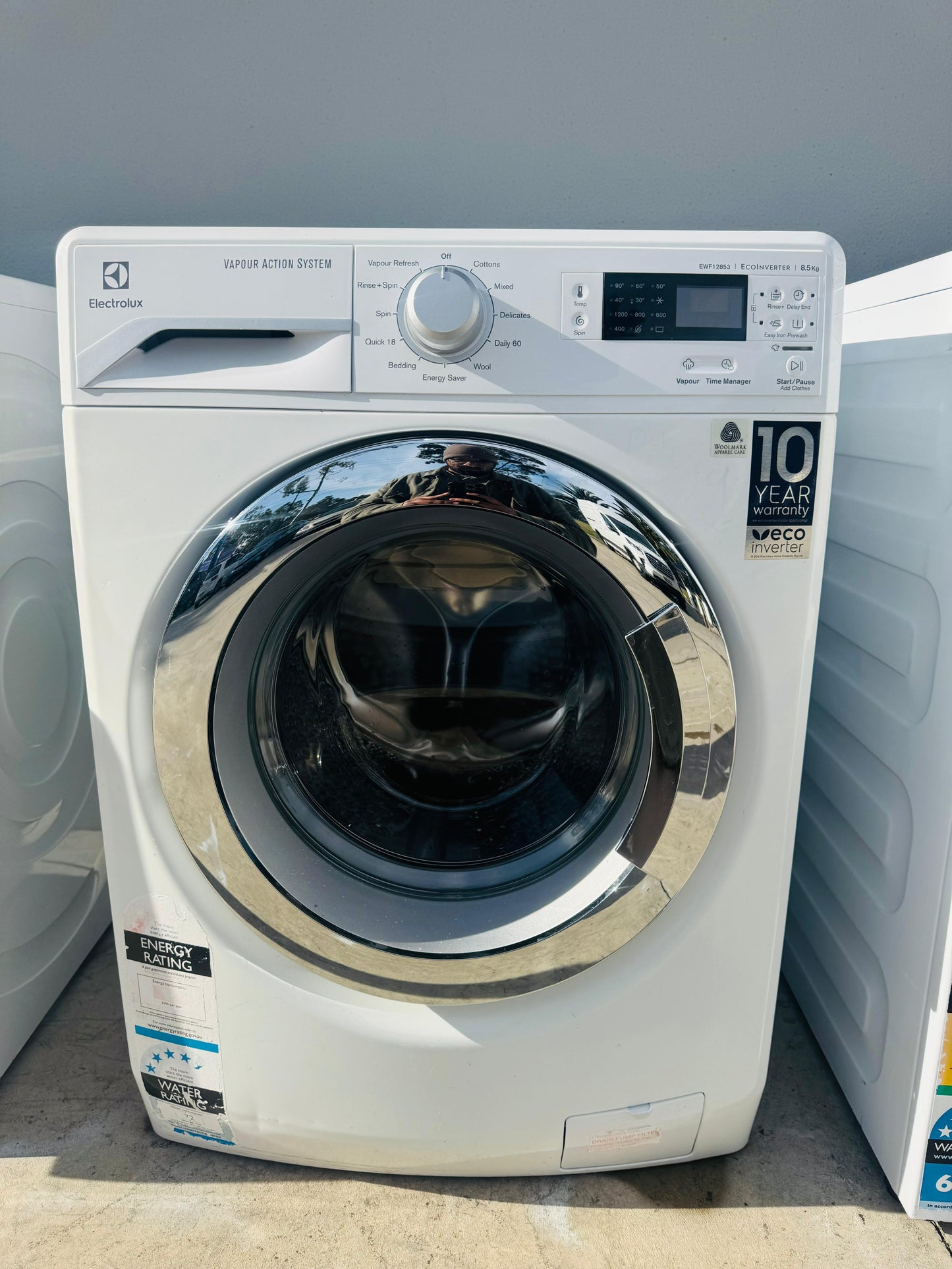 ELECTROLUX 8.5 KGS FRONT LOADER WASHING MACHINE