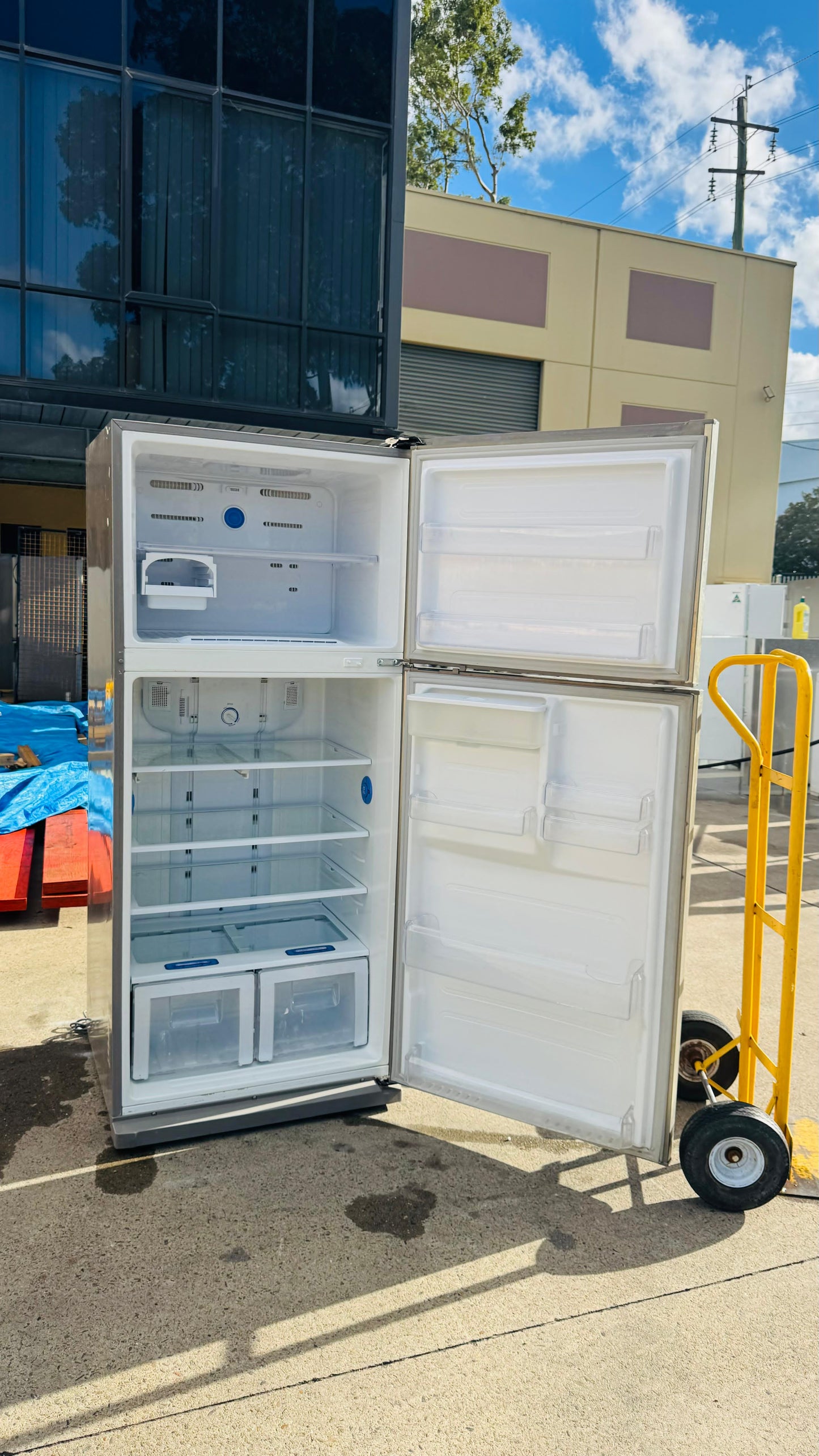 SAMSUNG 533 LITRES FRIDGE FREEZER