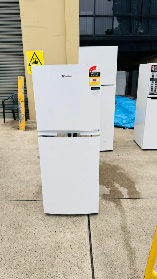 WESTINGHOUSE 230 LITRES FRIDGE FREEZER
