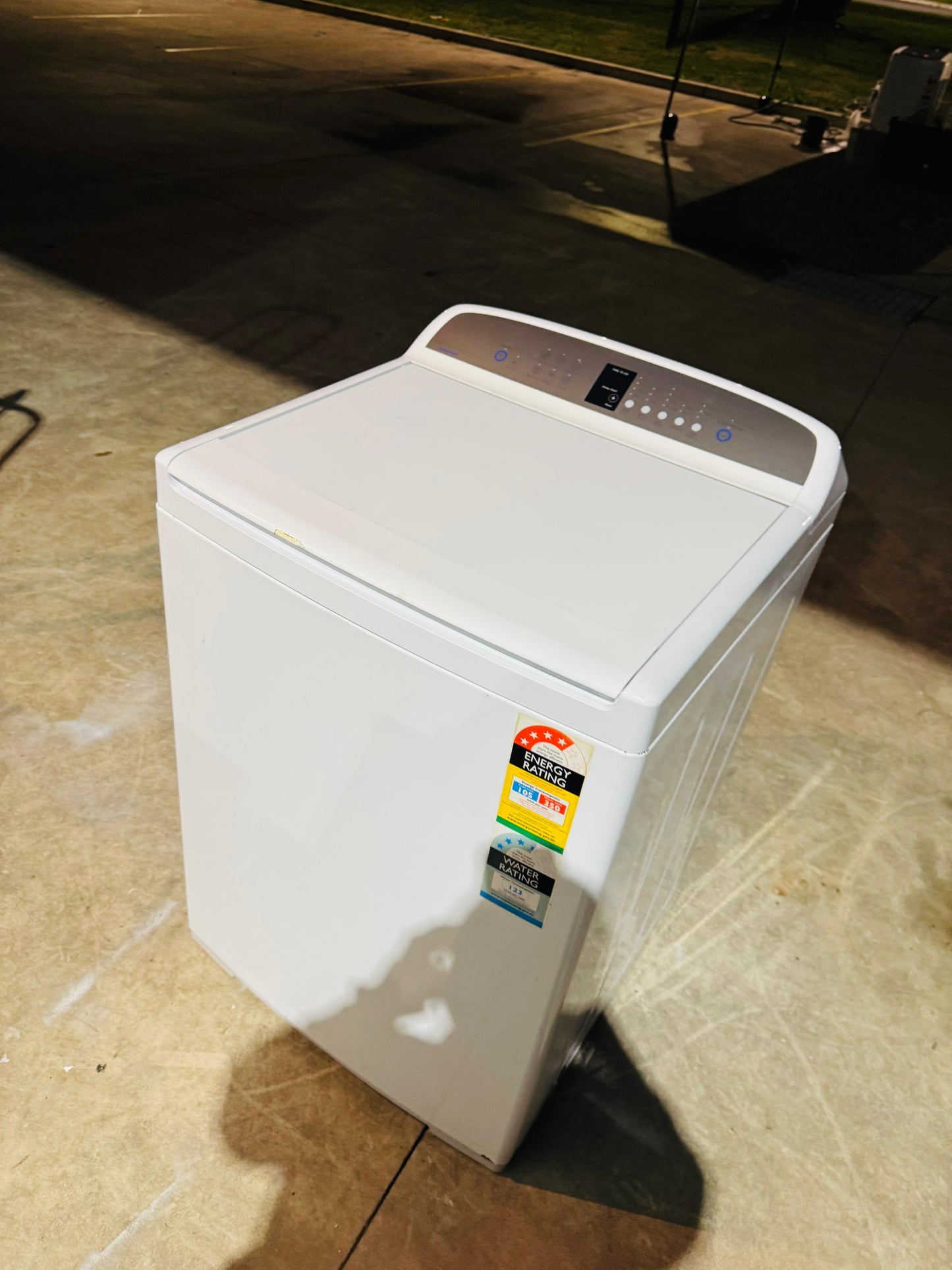 FISHER AND PAYKEL 10 KGS TOP LOADER WASHING MACHINE