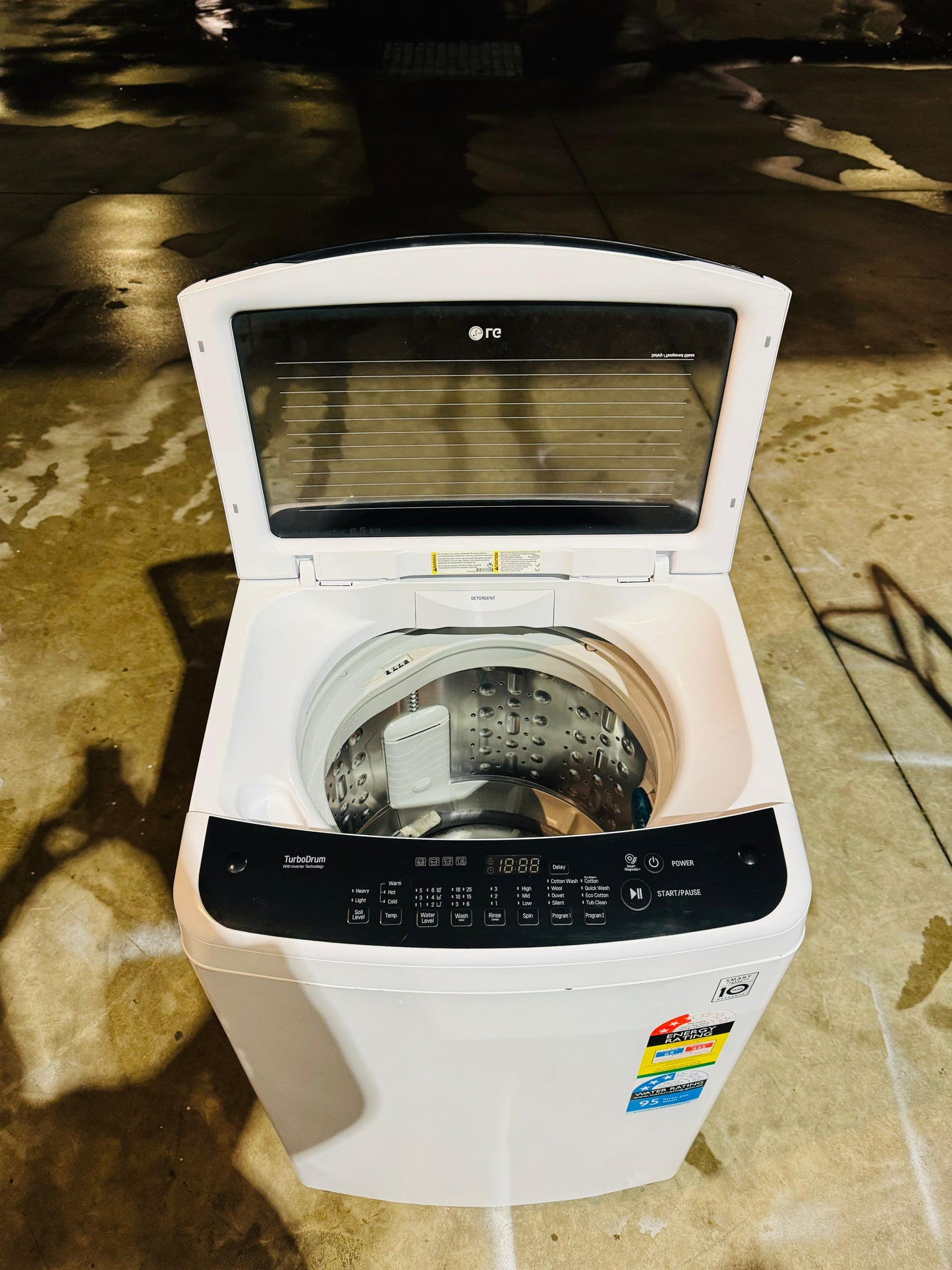 LG 6.5 KGS TOP LOADER WASHING MACHINE