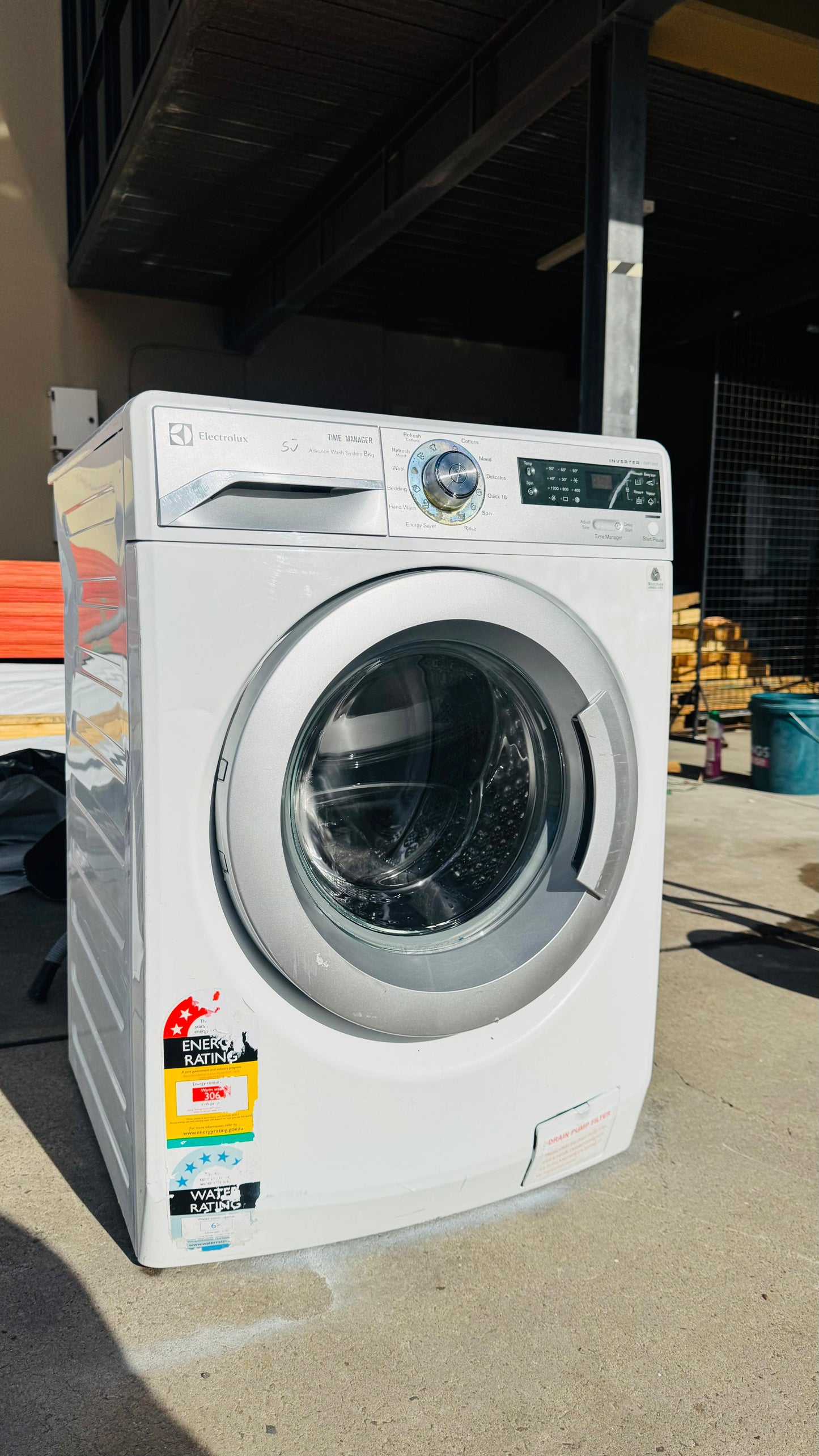 ELECTROLUX 8KGS FRONT LOADER WASHING MACHINE