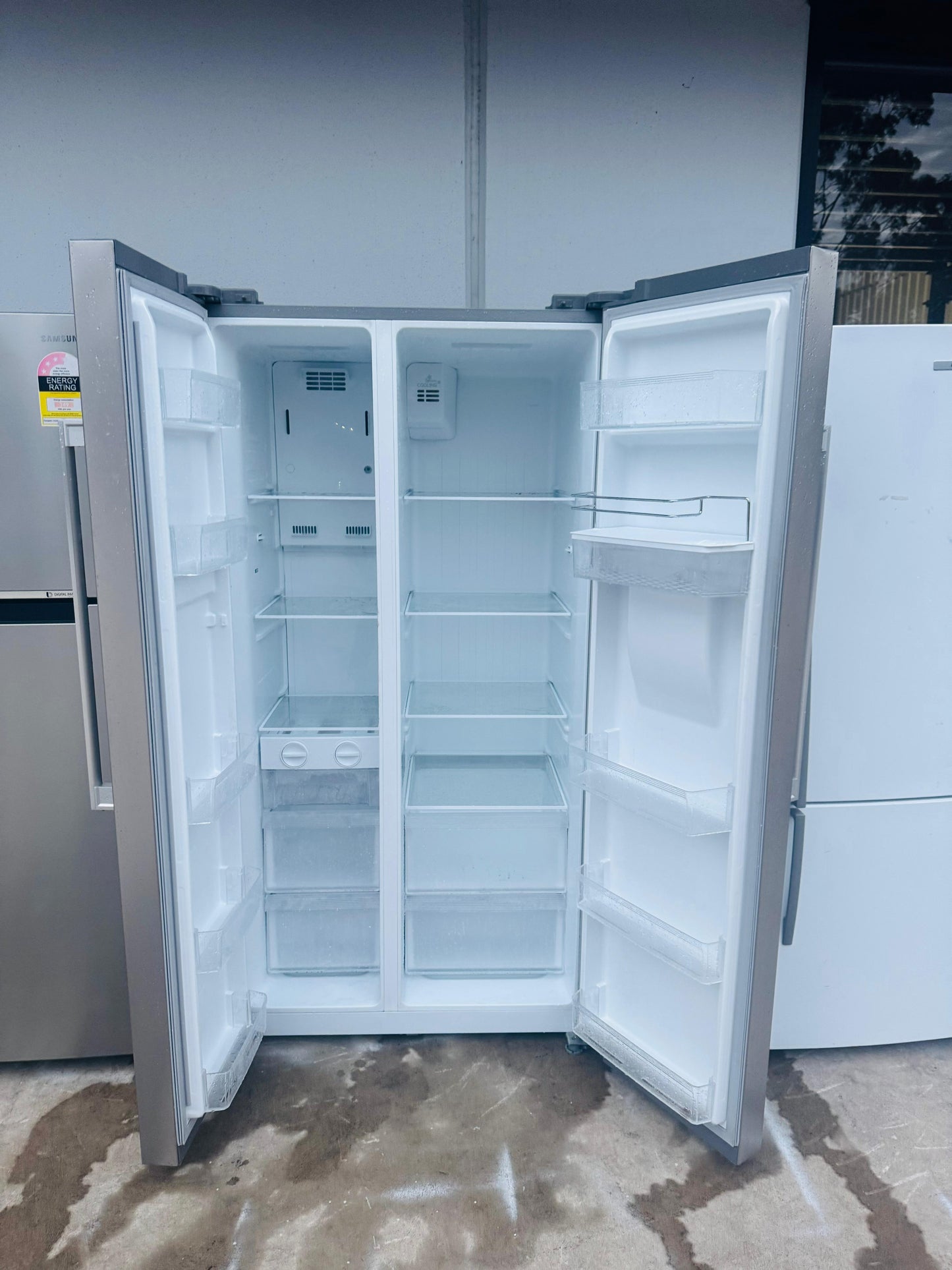 KOGAN 527 LITRES SIDE BY SIDE DOOR FRIDGE FREEZER