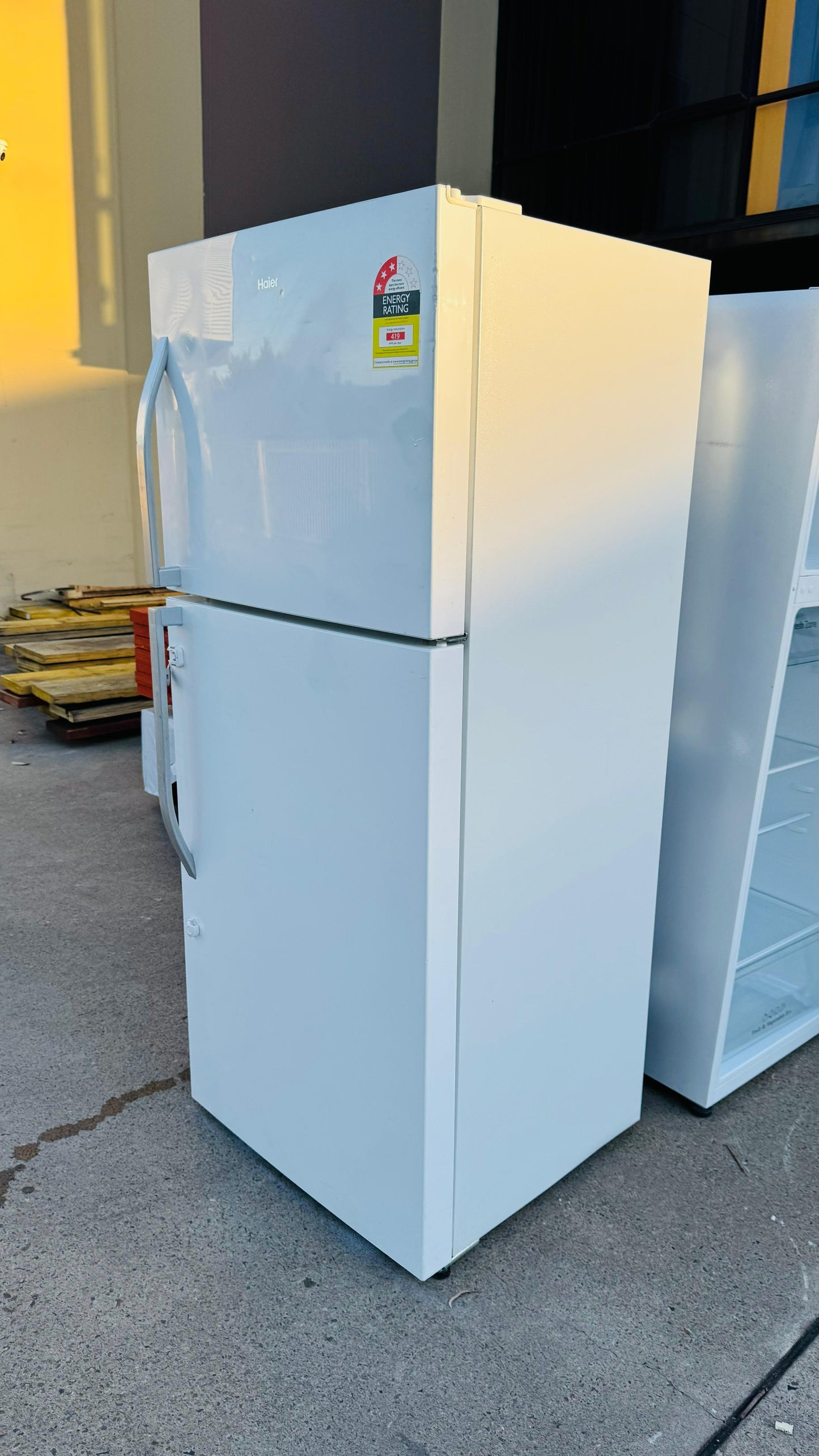 HAIER 422 LITRES FRIDGE FREEZER