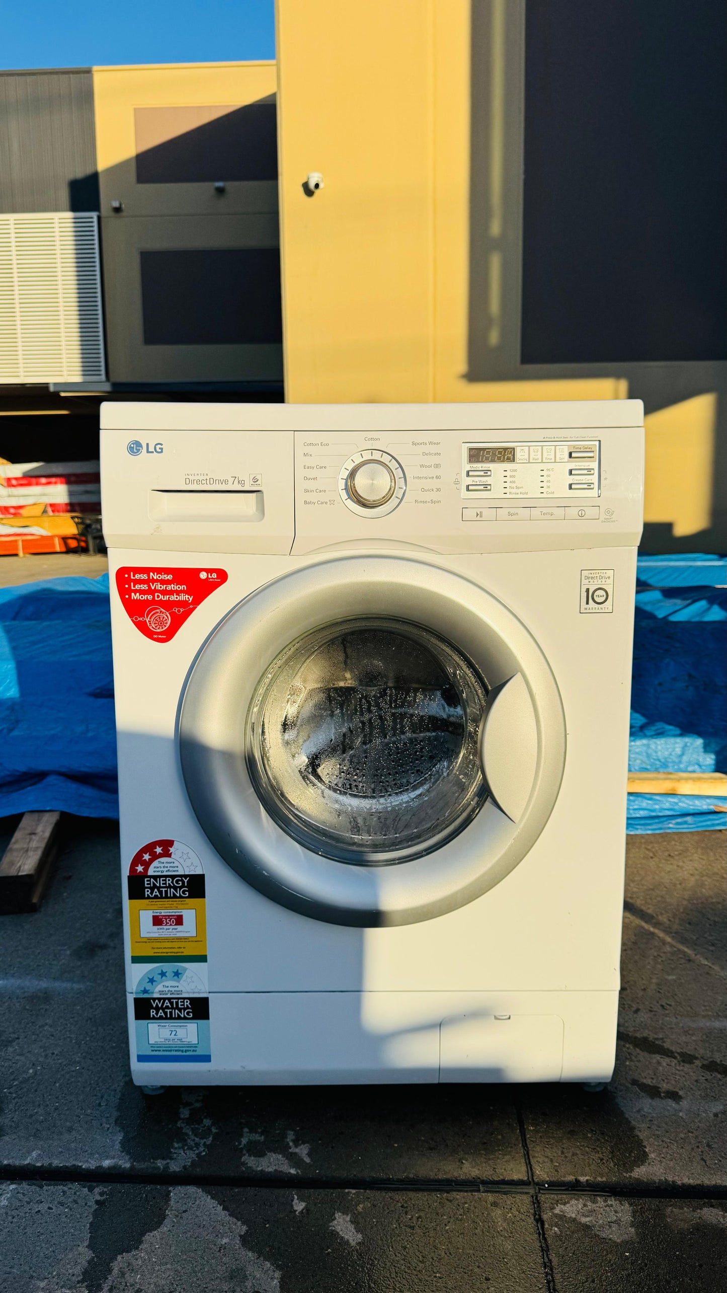 LG 7KGS FRONT LOADER WASHING MACHINE