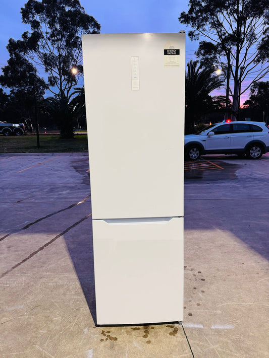 KOGAN 323 LITRES FRIDGE FREEZEER