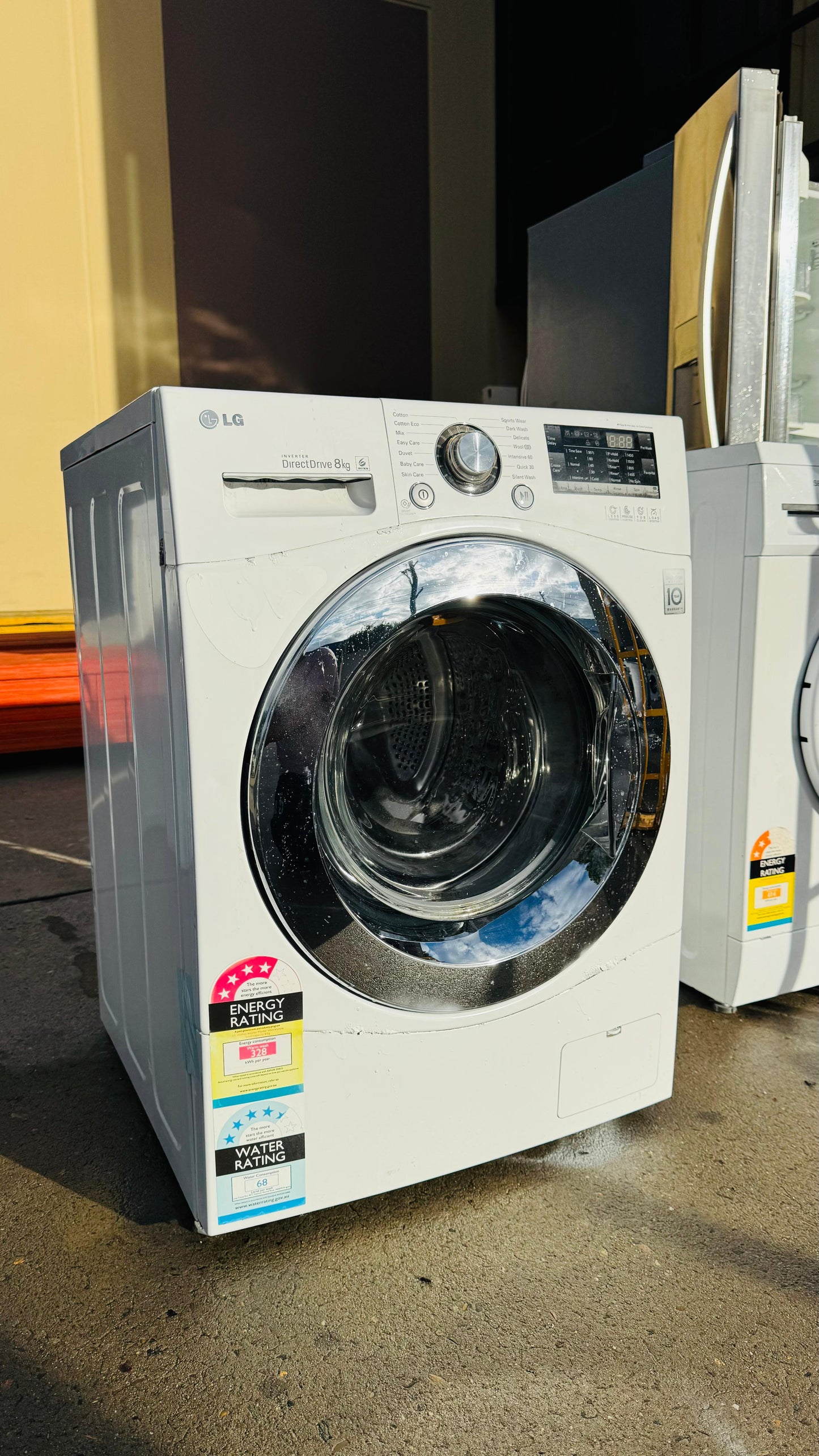 LG 8KGS FRONT LOADER WASHING MACHINE