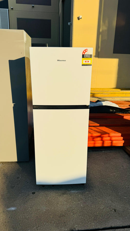 HISENSE 205 LITRES FRIDGE FREEZER