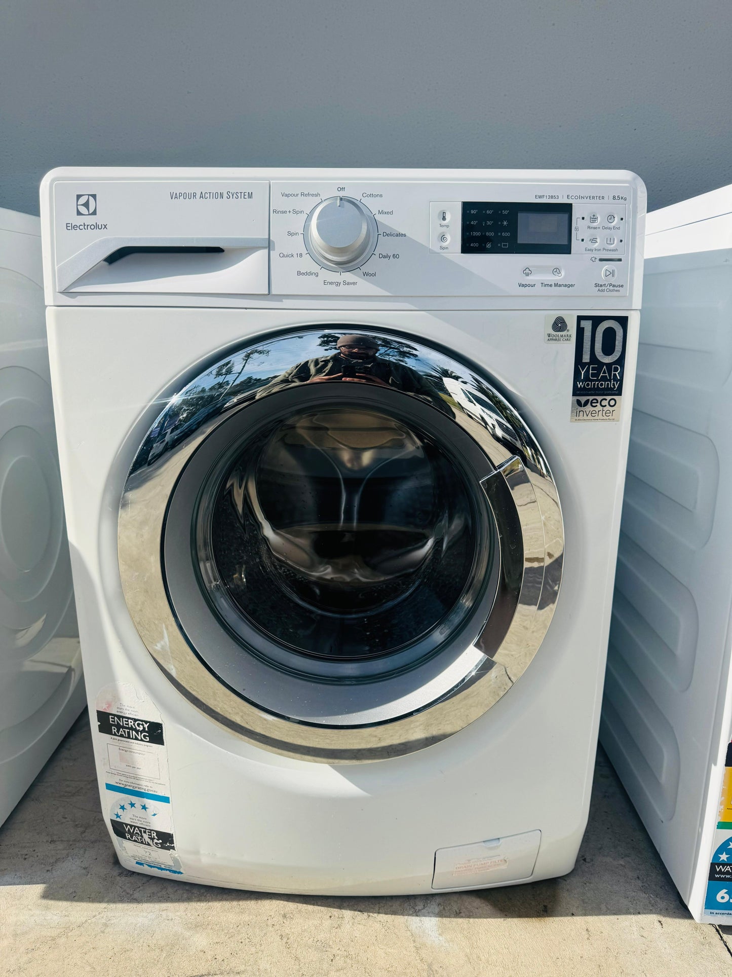 ELECTROLUX 8.5 KGS FRONT LOADER WASHING MACHINE