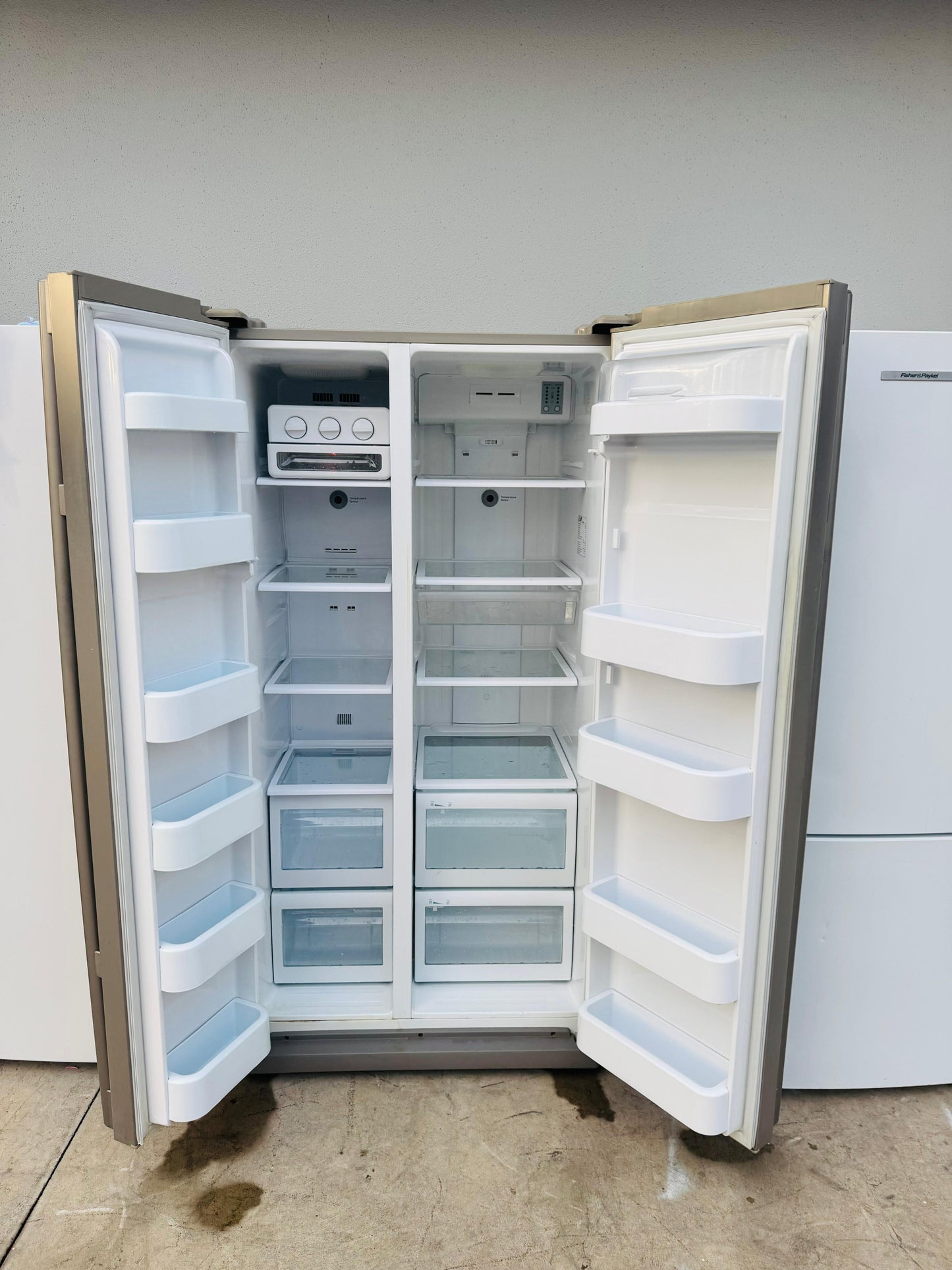 SAMSUNG 539 LITRES SIDE BY SIDE FRIDGE FREEZER