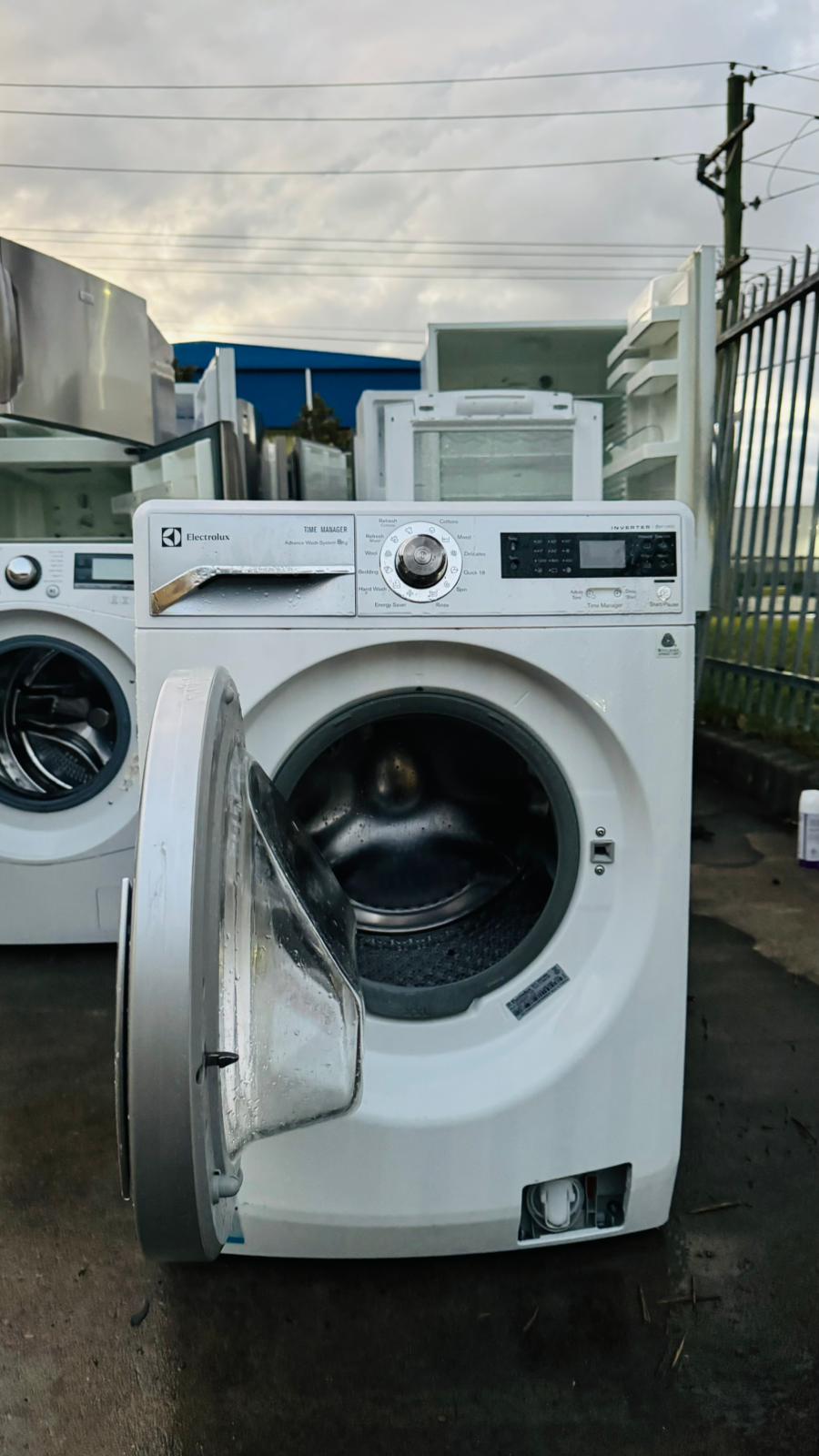 ELECTROLUX 8KGS FRONT LOADER WASHING MACHINE