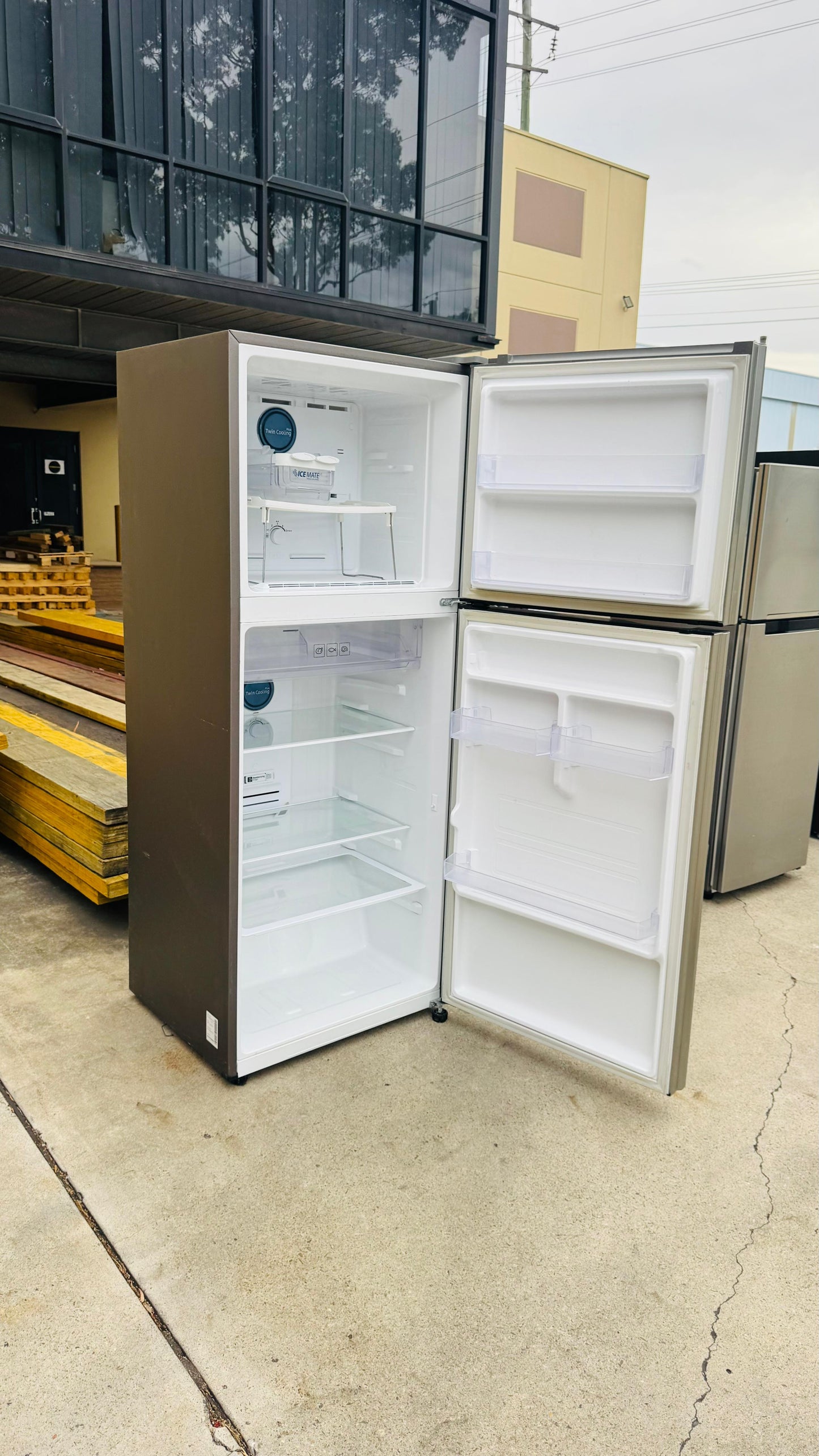 SAMSUNG 400 LITRES FRIDGE FREEZER
