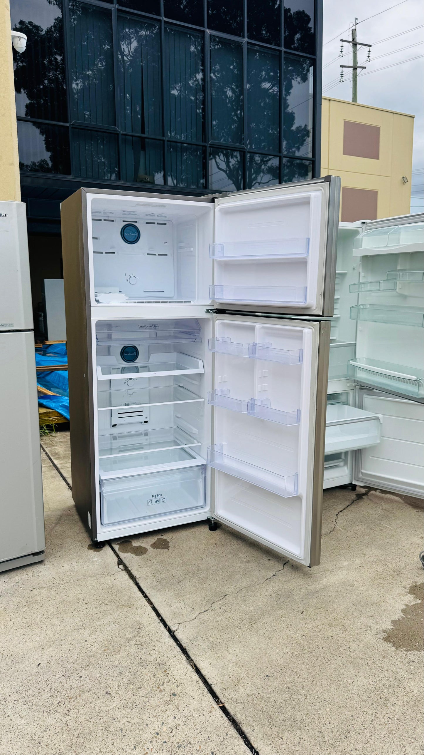 SAMSUNG 471 LITRES FRIDGE FREEZER