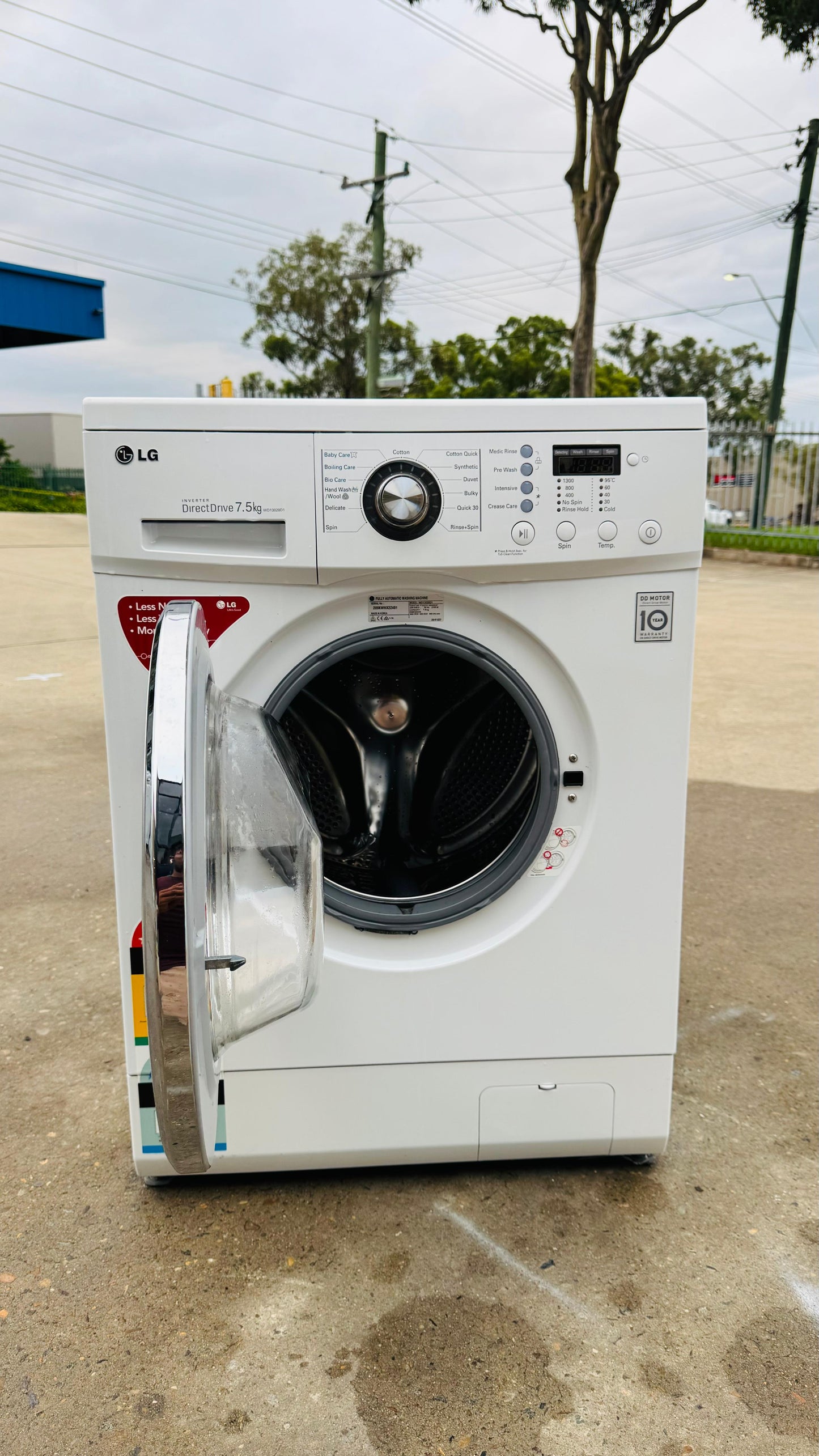 LG 7.5KGS FRONT LOADER WASHING MACHINE
