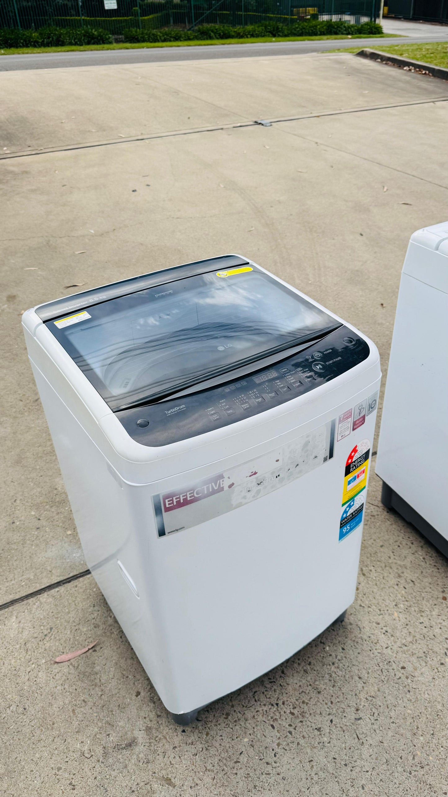 LG 6.5KGS TOP LOADER WASHING MACHINE