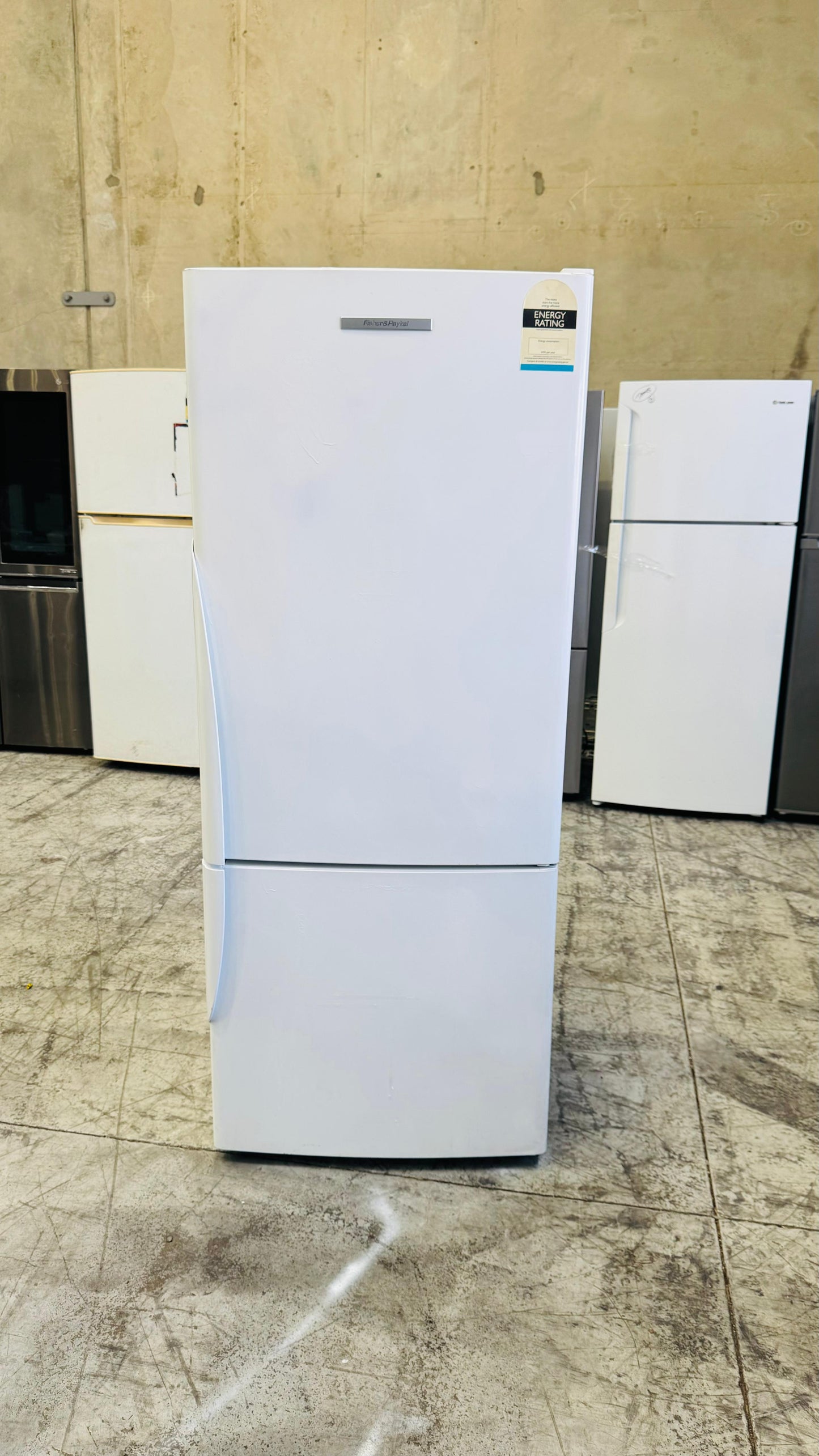 FISHER AND PAYKEL 442 LITRES FRIDGE FREEZER