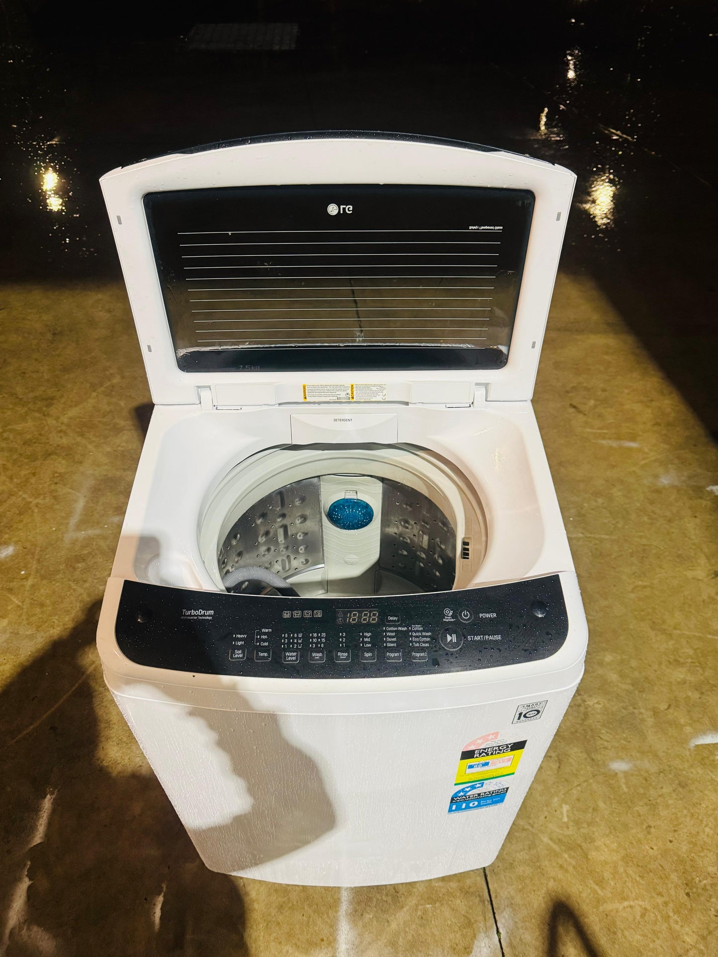 LG 7.5 KGS TOP LOADER WASHING MACHINE