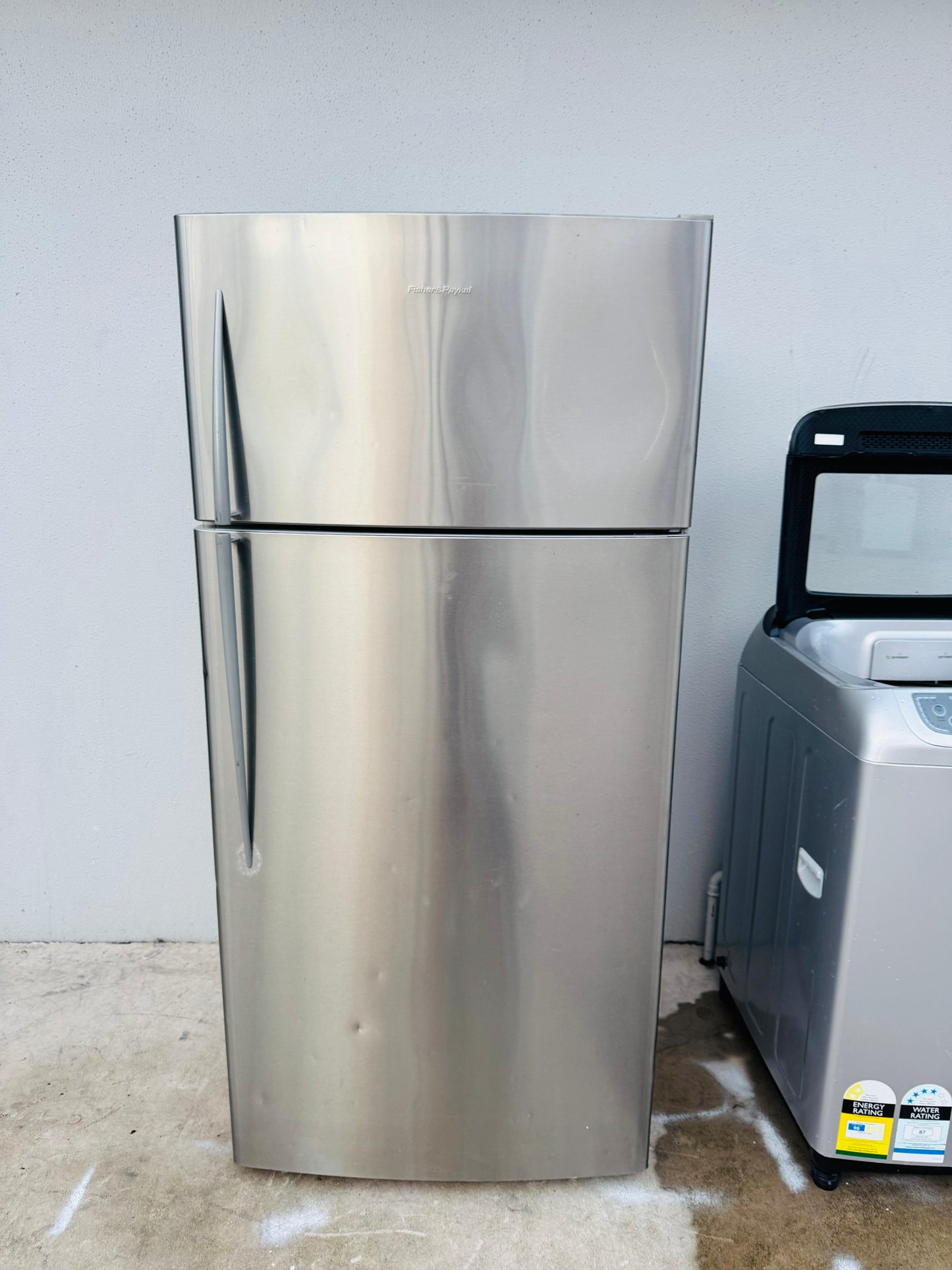 FISHER AND PAYKEL 519 LITRES FRIDGE FREEZER