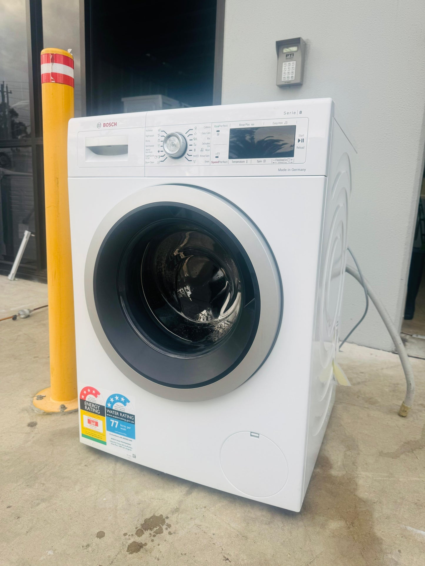 BOSCH 9KGS FRONT LOADER WASHING MACHINE