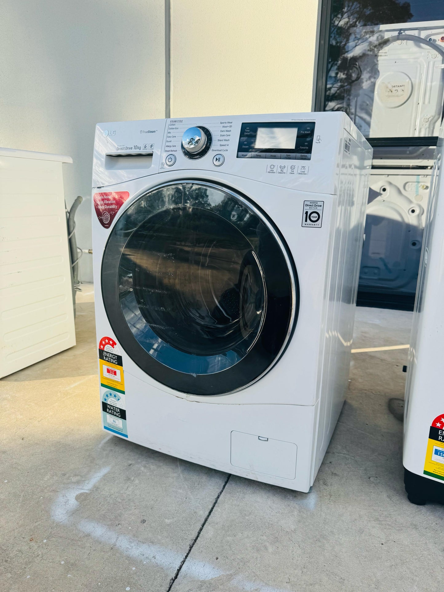 **LG 10KGS FRONT LOADER WASHING MACHINE** FREE DELIVERY