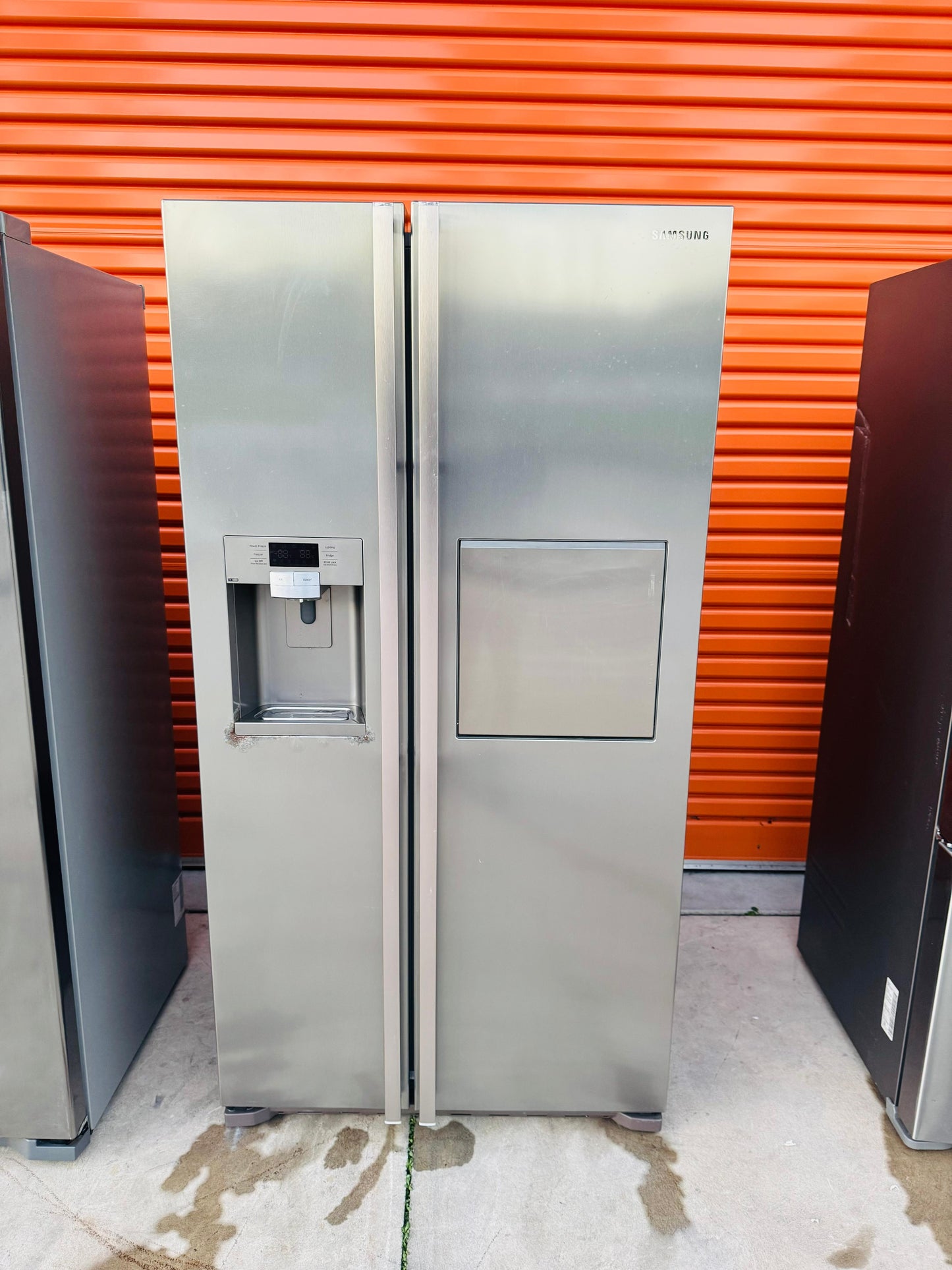 SAMSUNG 676 LITRES SIDE BY SIDE DOOR FRIDGE FREEZER