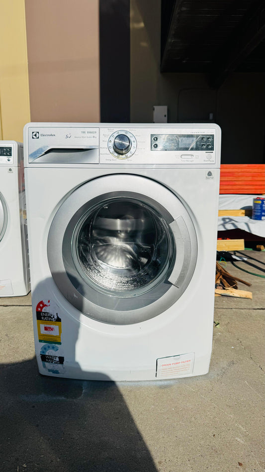 ELECTROLUX 8KGS FRONT LOADER WASHING MACHINE