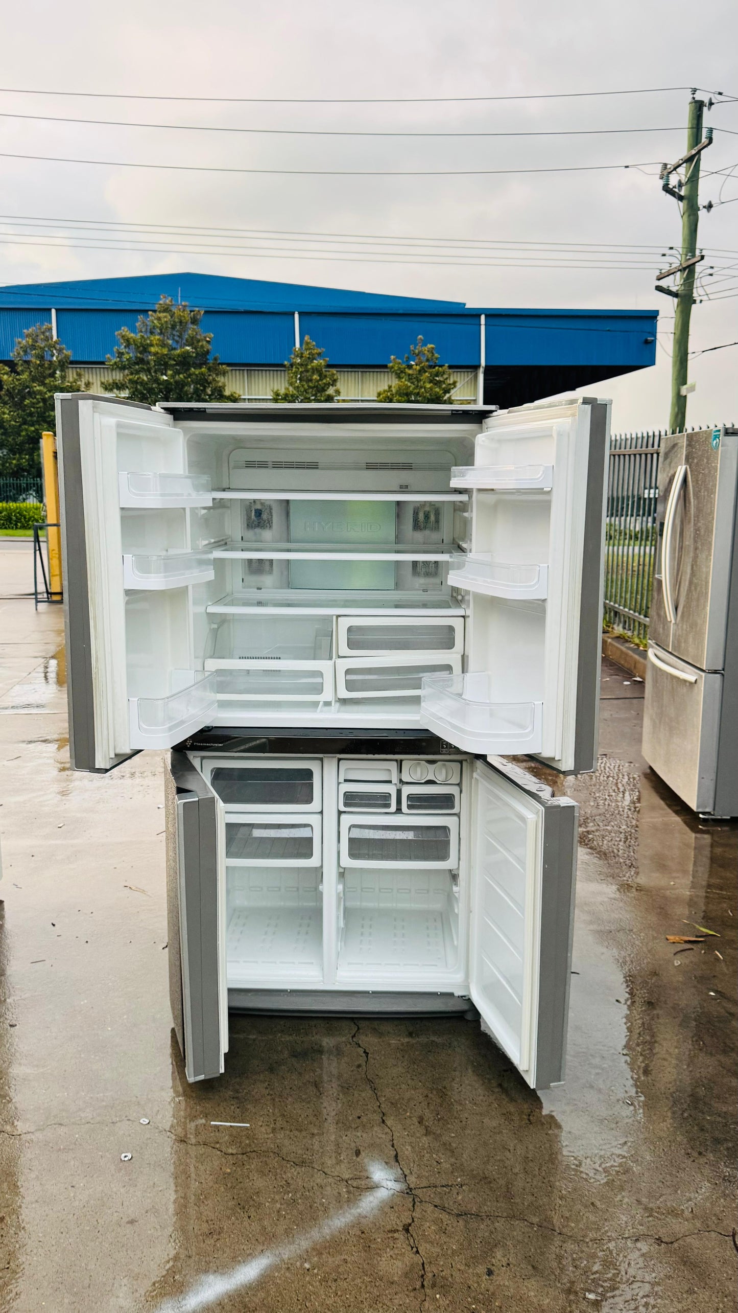 SHARP QUAD DOOR 602 LITRES FRIDGE FREEZER