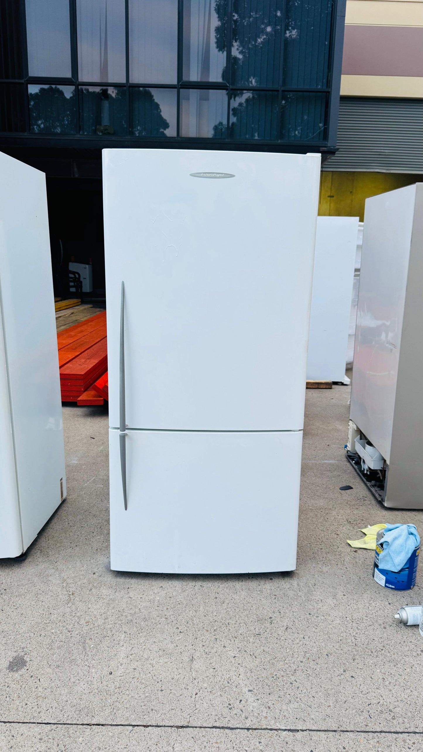 FISHER AND PAYKEL 519 LITRES FRIDGE FREEZER