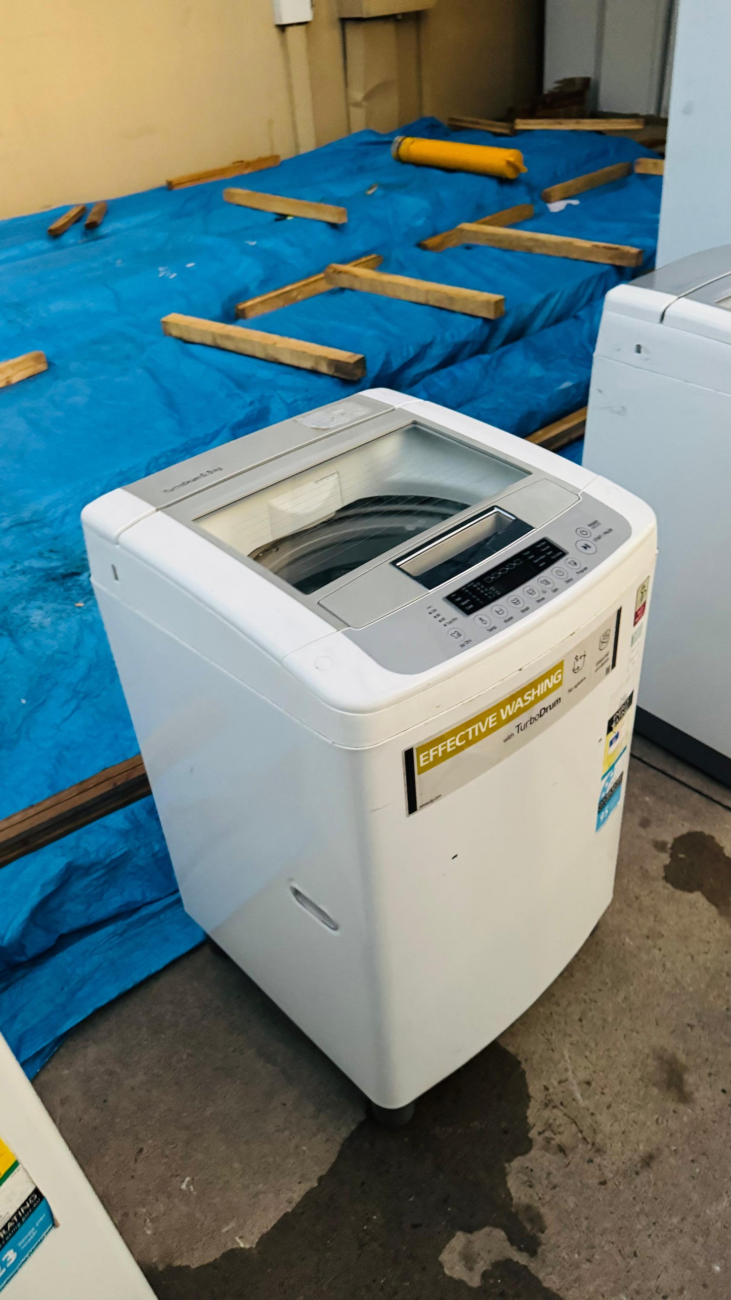 LG 6.5KGS TOP LOADER WASHING MACHINE