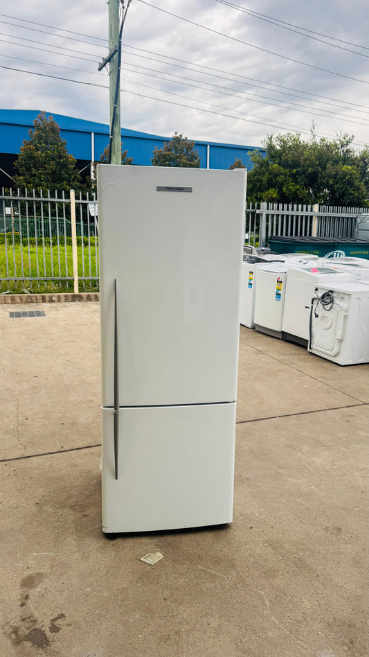 FISHER AND PAYKEL 403 LITRES FRIDGE FREEZER