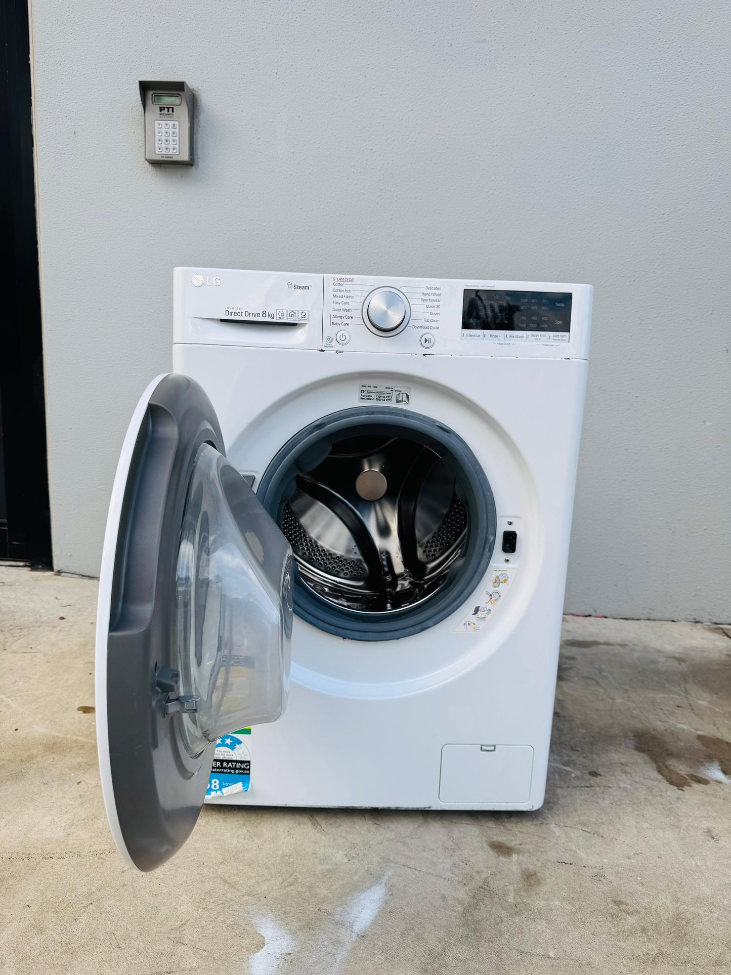 LG 8KGS FRONT LOADER WASHING MACHINE