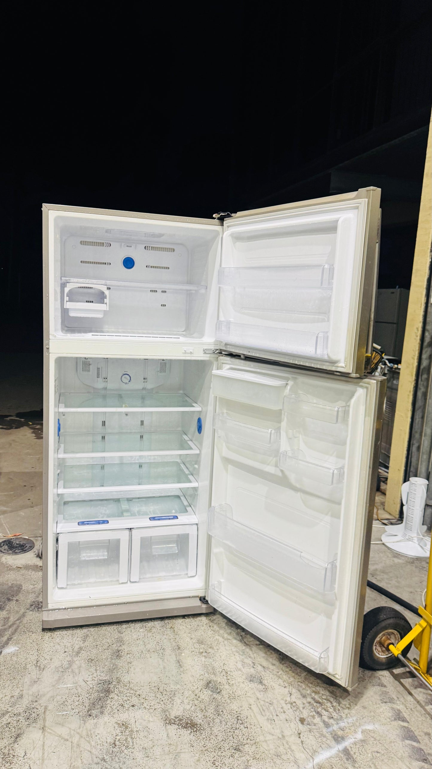 SAMSUNG 533 LITRES FRIDGE FREEZER