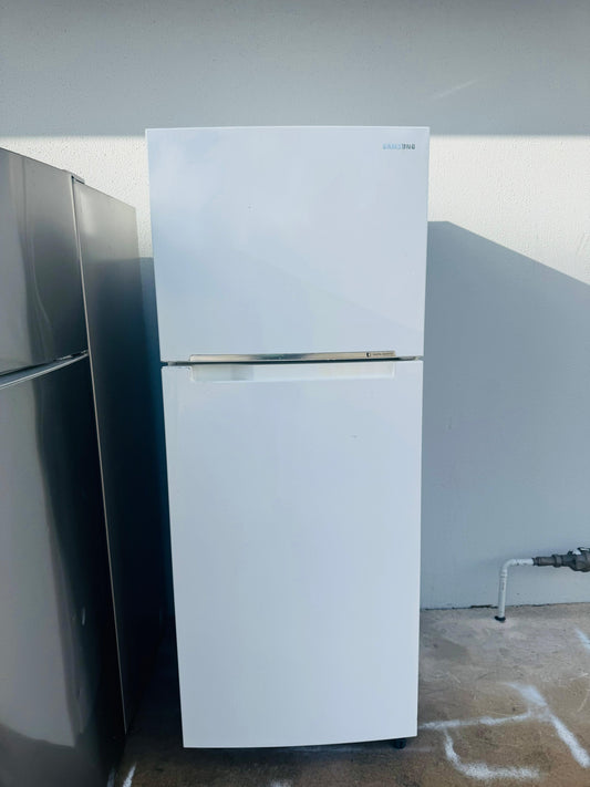 SAMSUNG 469 LITRES FRIDGE FREEZER