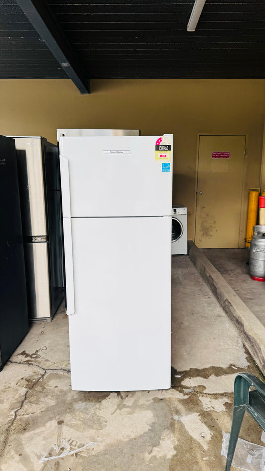 FISHER AND PAYKEL 380 LITRES FRIDGE FREEZER