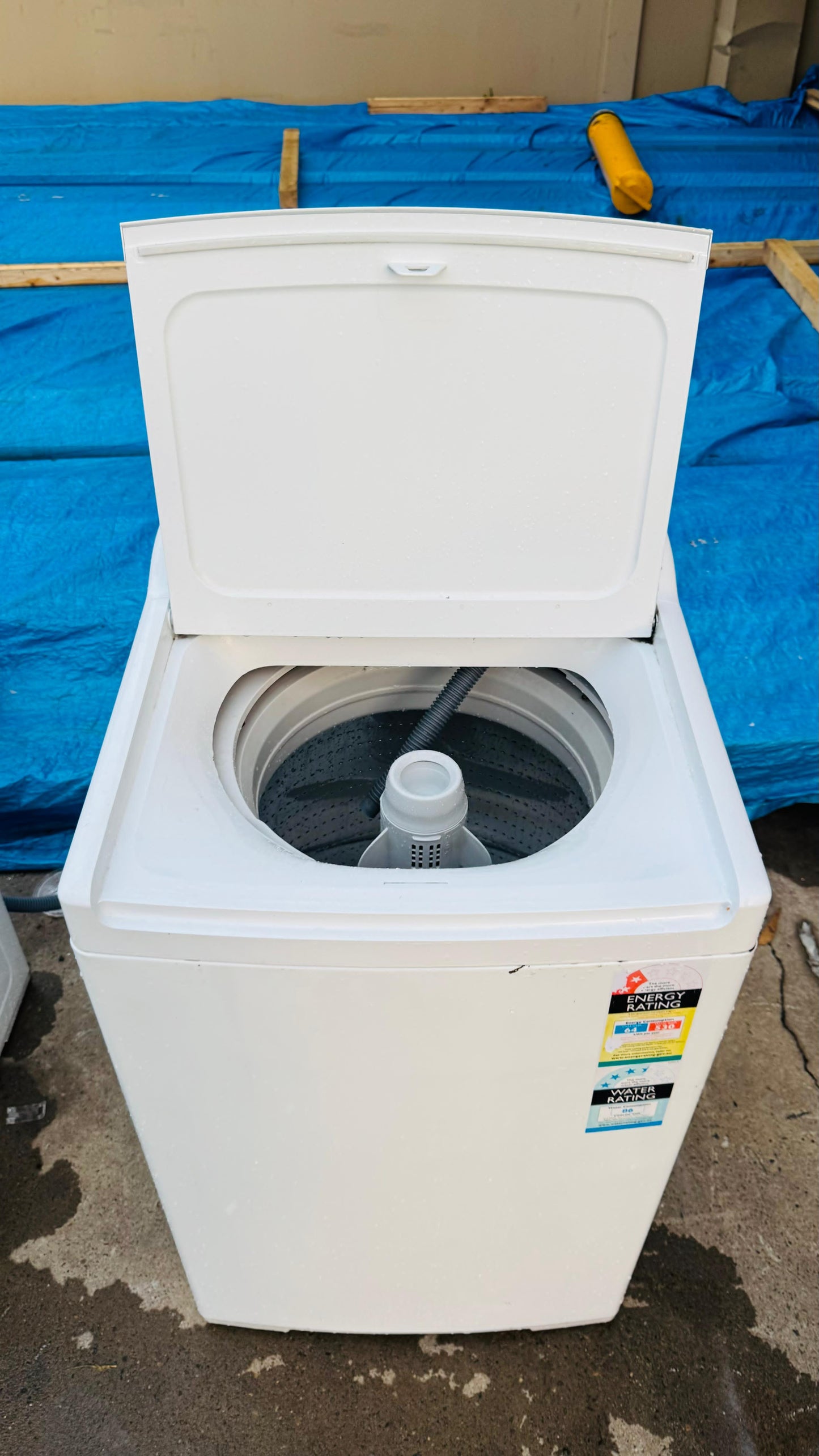 FISHER AND PAYKEL 7KGS TOP LOADER WASHING MACHINE