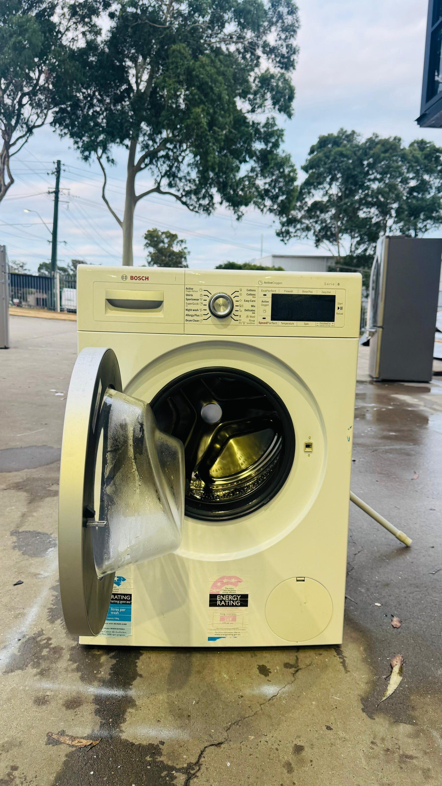 BOSCH 9KGS FRONT LOADER WASHING MACHINE