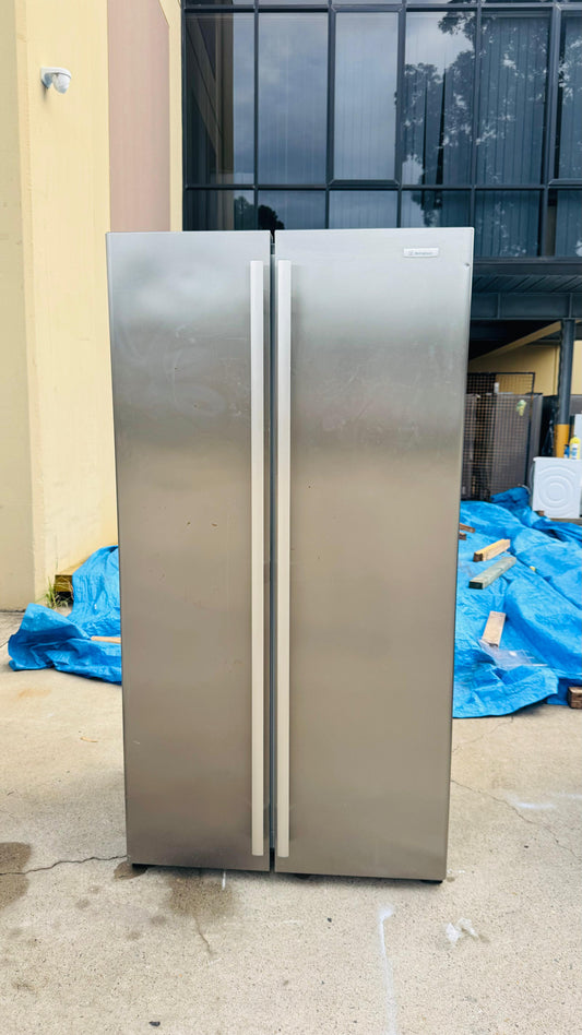 WESTINGHOUSE SIDE BY SIDE 606 LITRES FRIDGE FREEZER