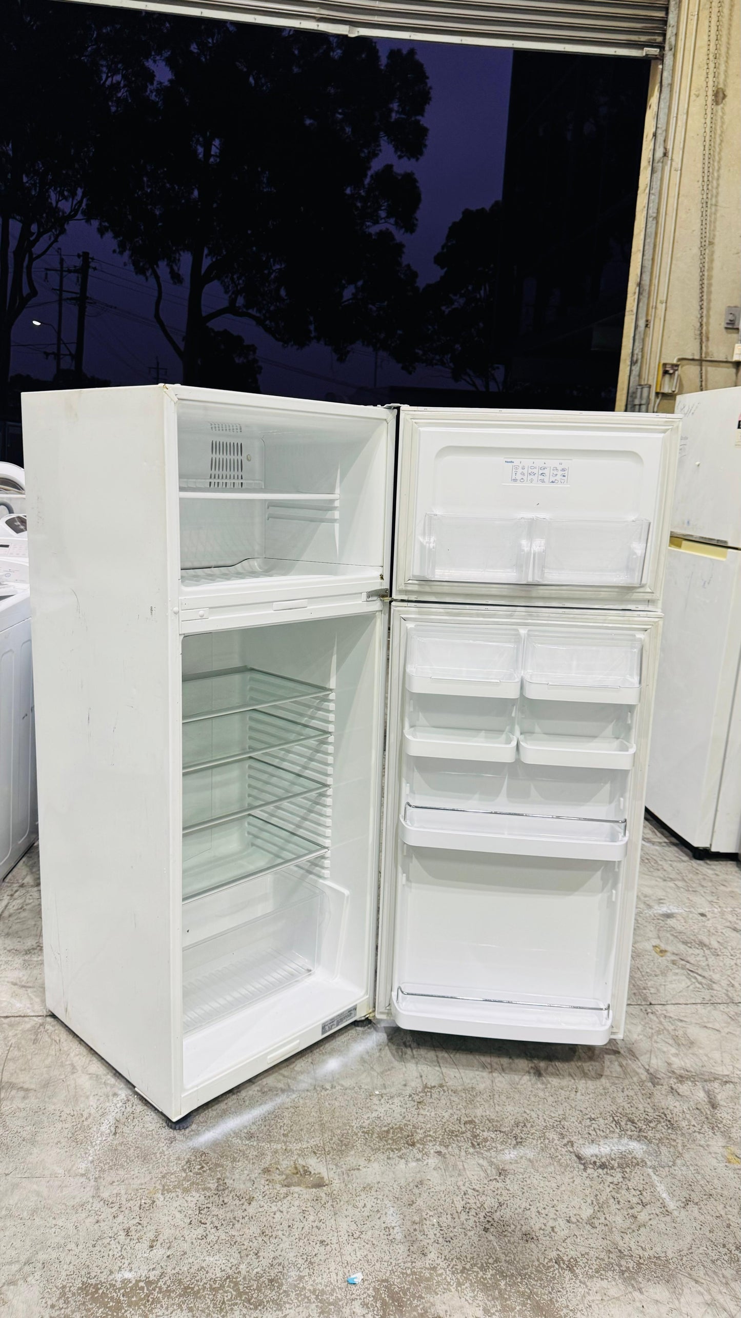 FISHER AND PAYKEL 380 LITRES FRIDGE FREEZER