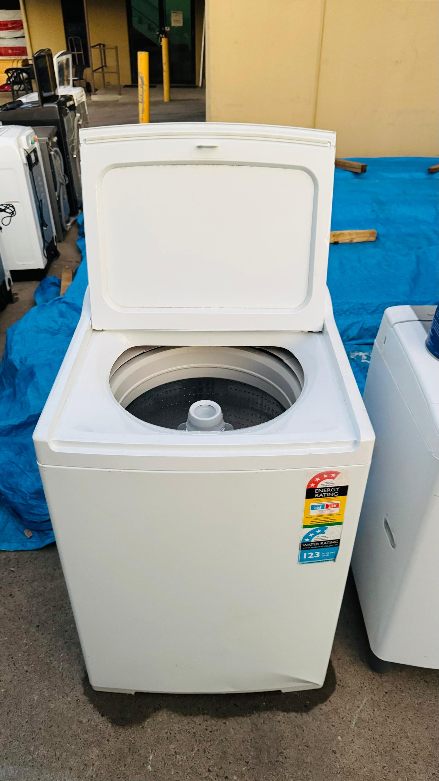 FISHER AND PAYKEL 10KGS TOP LOADER WASHING MACHINE