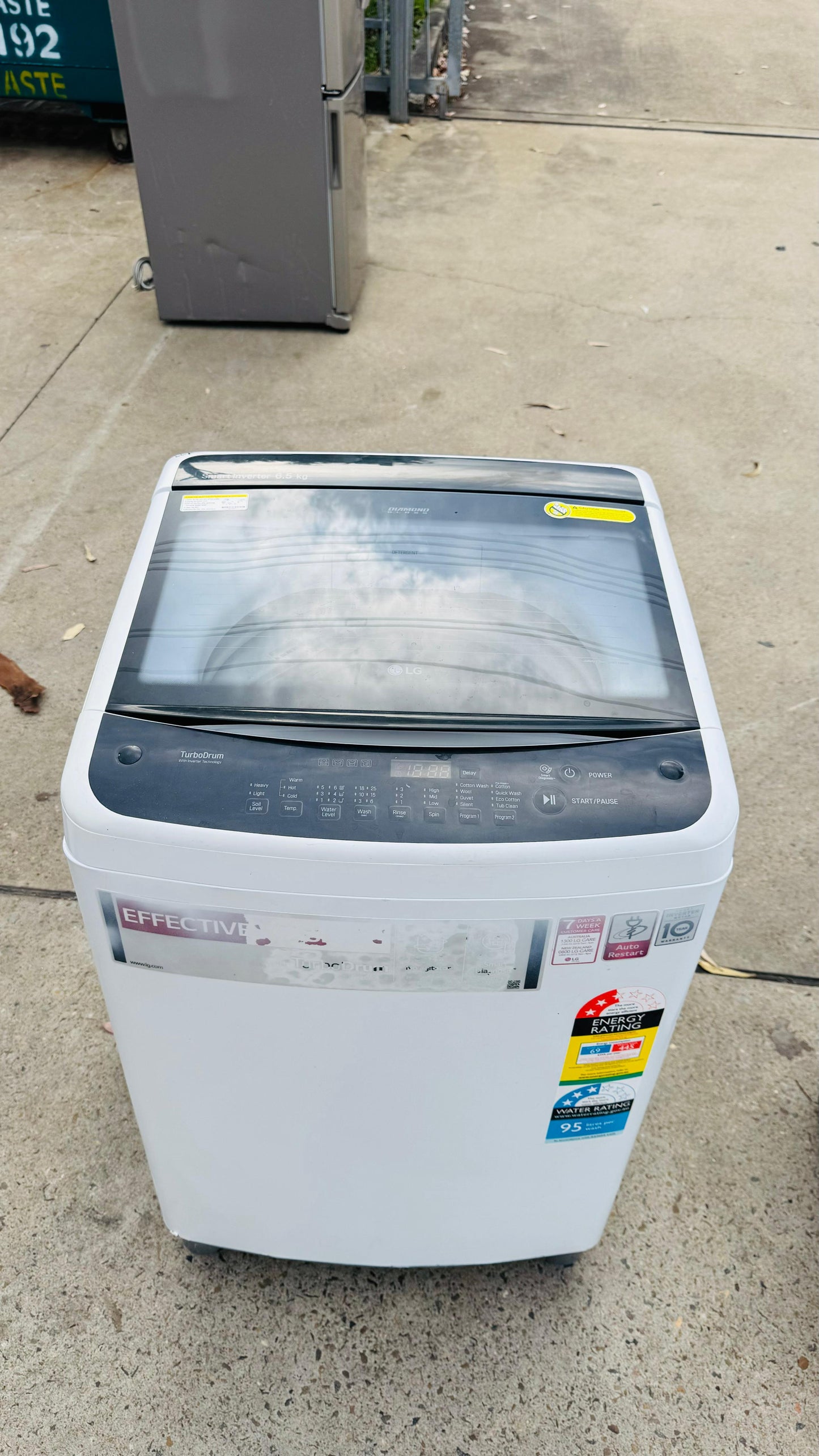 LG 6.5KGS TOP LOADER WASHING MACHINE