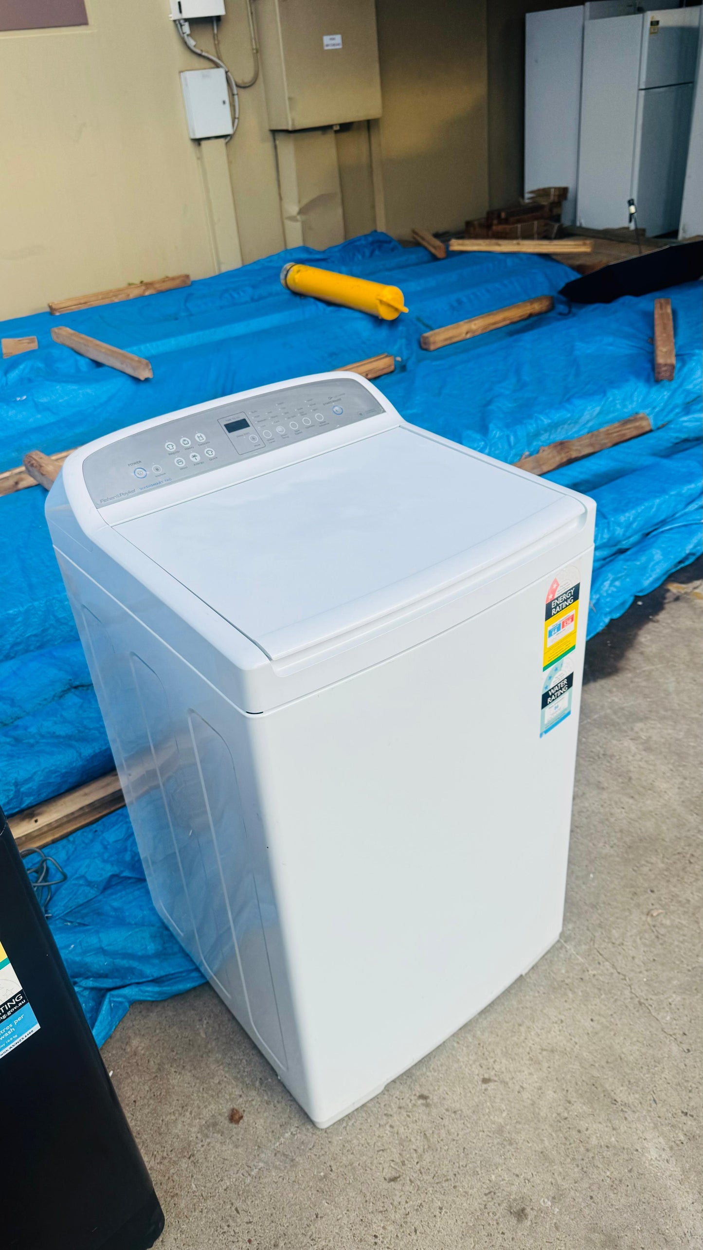 FISHER AND PAYKEL 7KGS TOP LOADER WASHING MACHINE