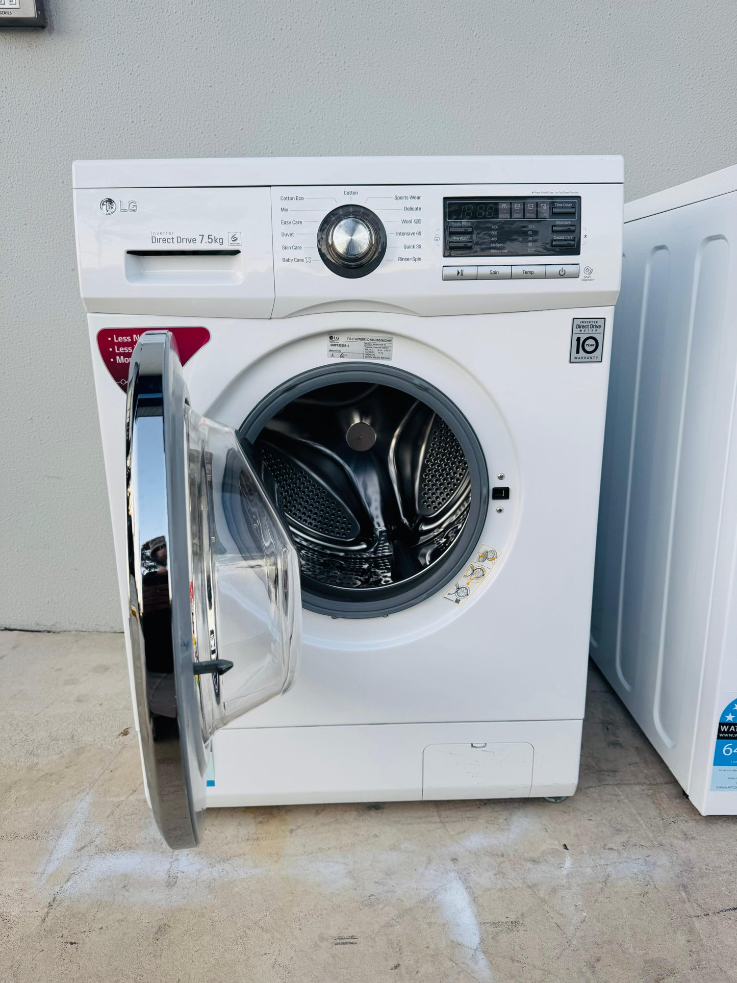 LG 7.5 KGS FRONT LOADER WASHING MACHINE