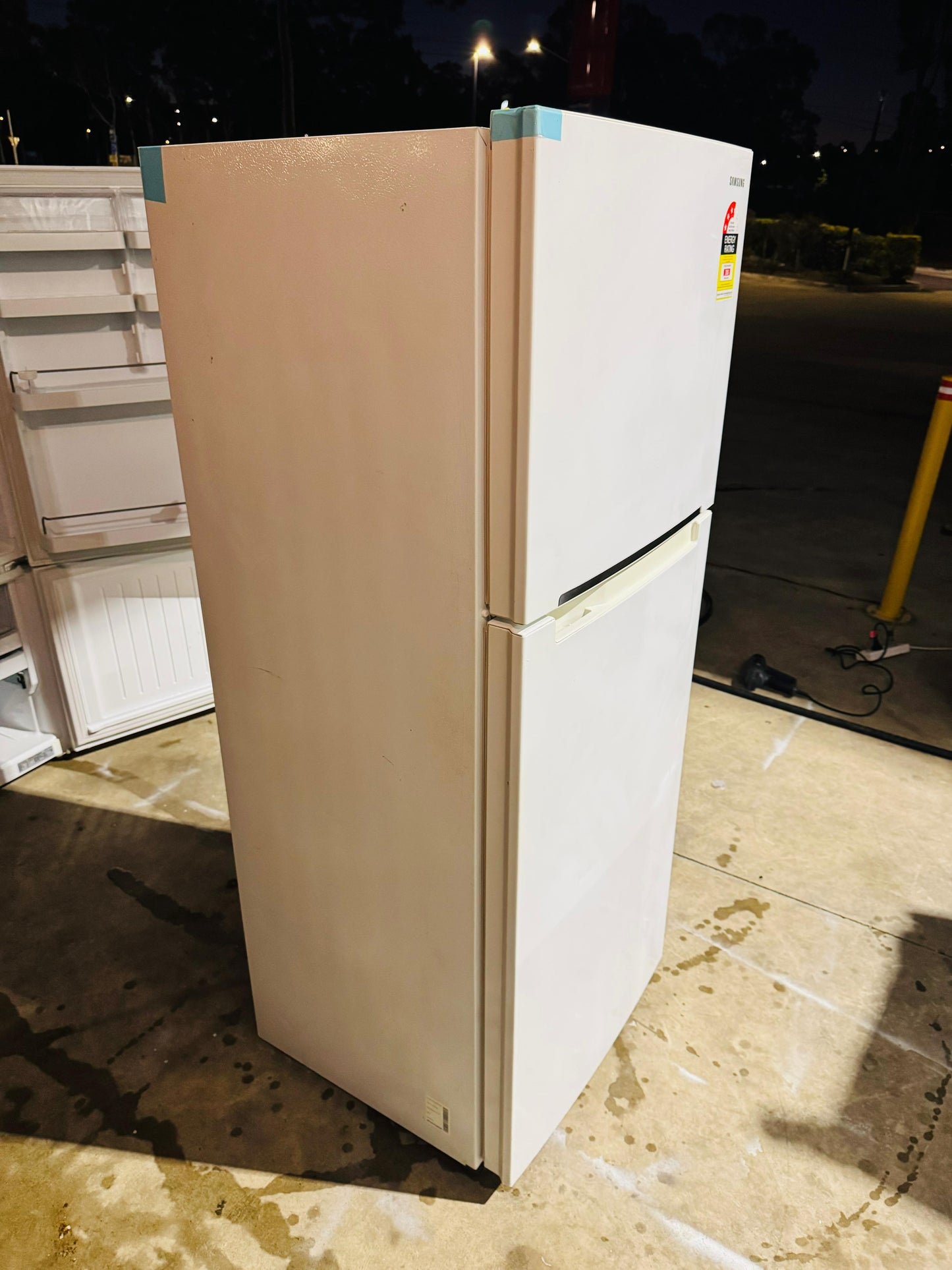 SAMSUNG 393 LITRES FRIDGE FREEZER