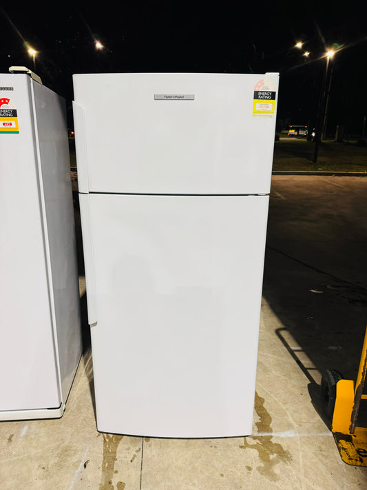 FISHER AND PAYKEL 517 LITRES FRIDGE FREEZER