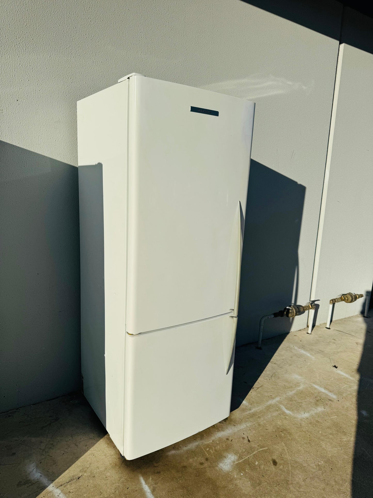 FISHER AND PAYKEL 403 LITRES FRIDGE FREEZER