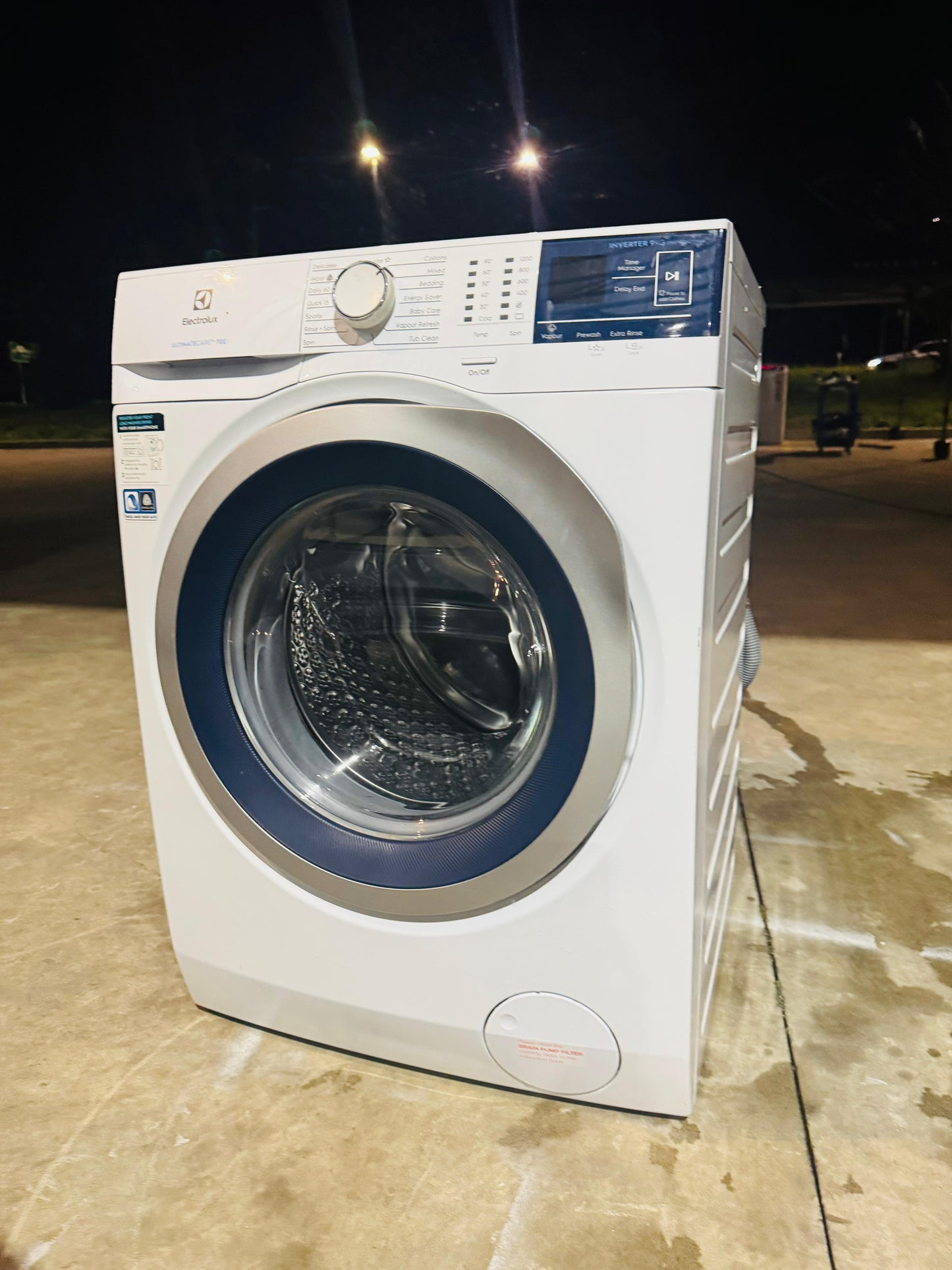 ELECTROLUX 9KGS FRONT LOADER WASHING MACHINE