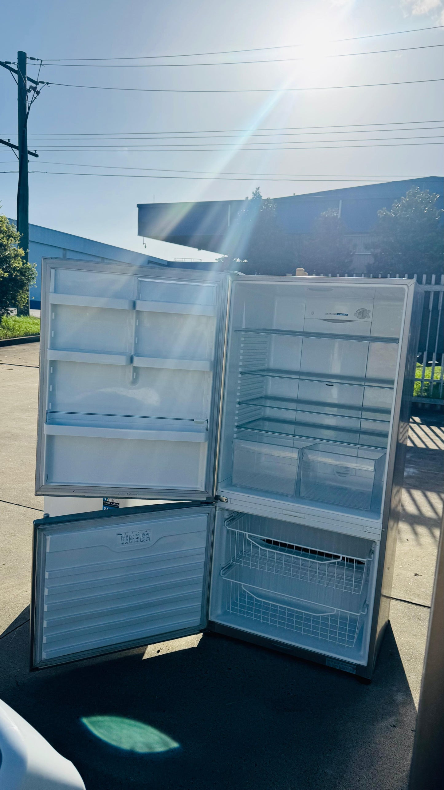 FISHER AND PAYKEL 519 LITRES FRIDGE FREEZER