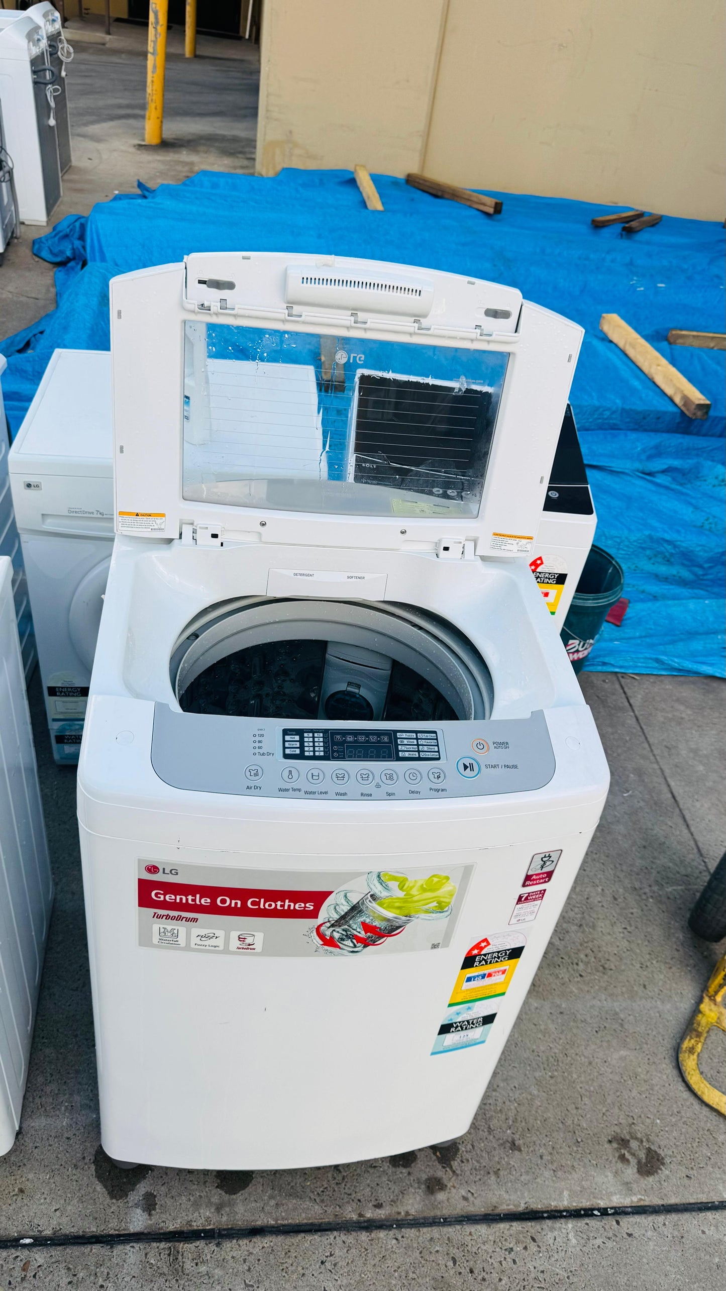 LG 8.5KGS TOP LOADER WASHING MACHINE