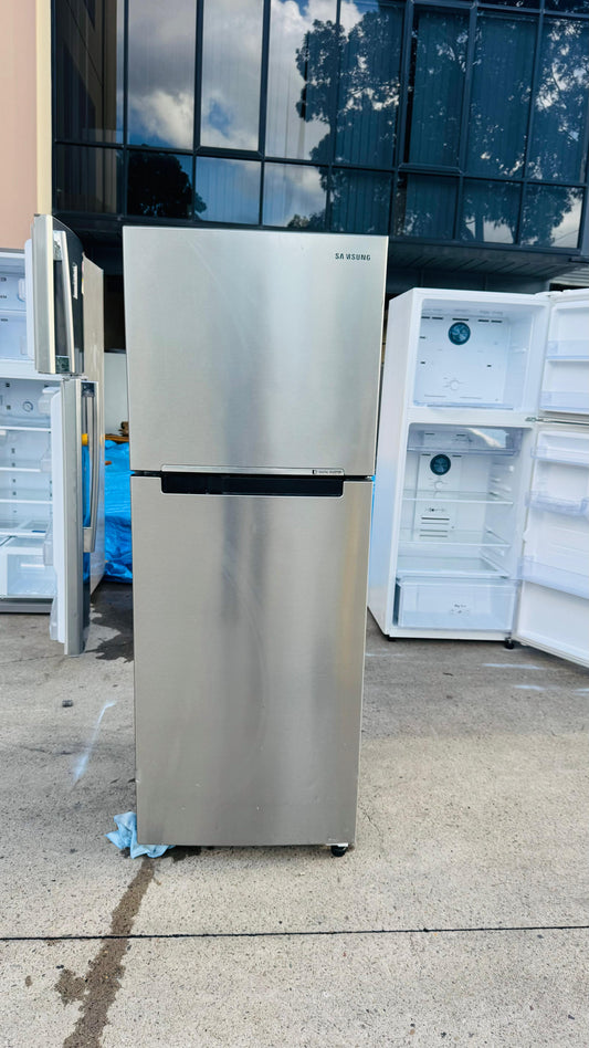 SAMSUNG 318 LITRES FRIDGE FREEZER