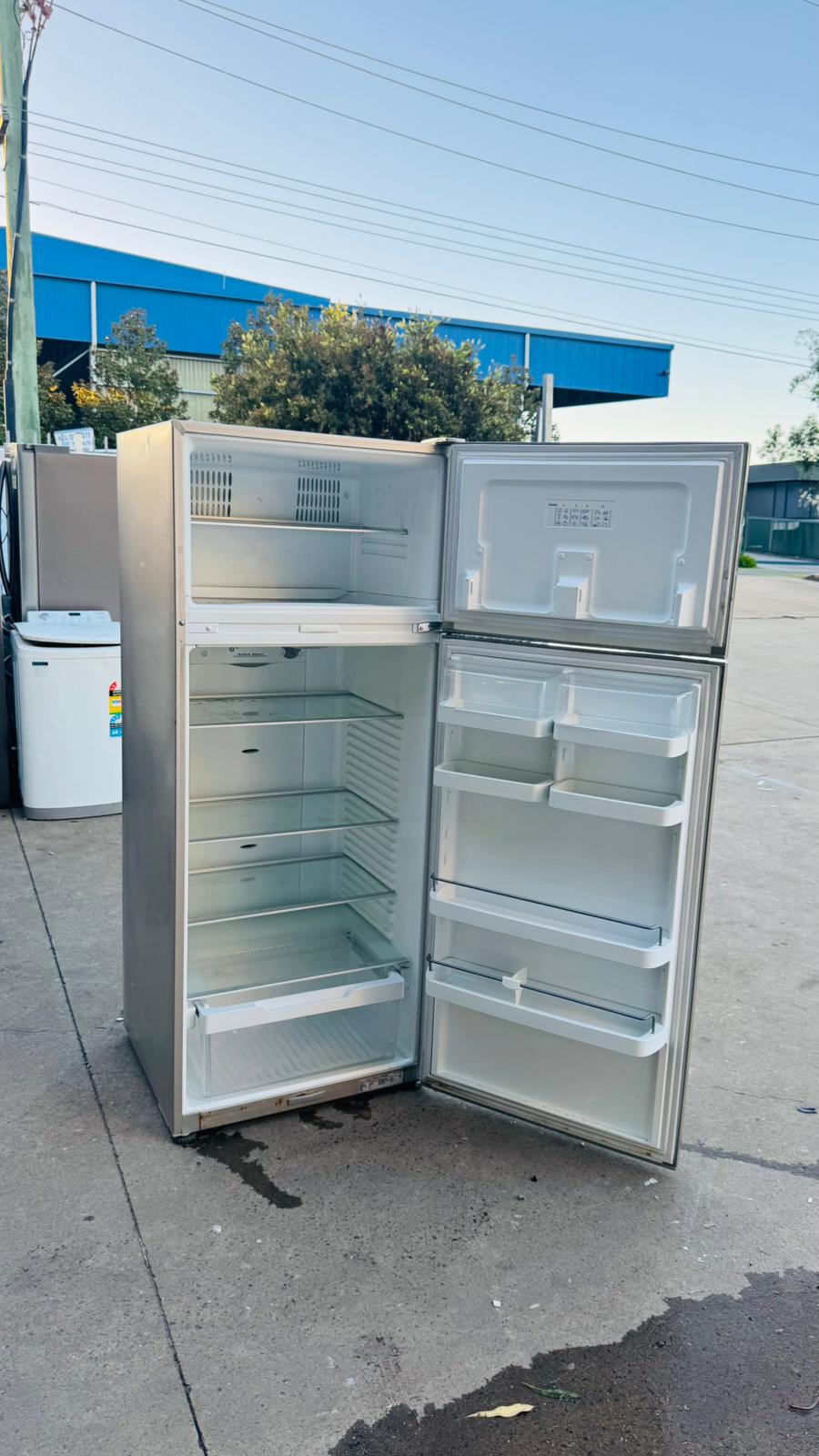 FISHER AND PAYKEL 447 LITRES FRIDGE FREEZER